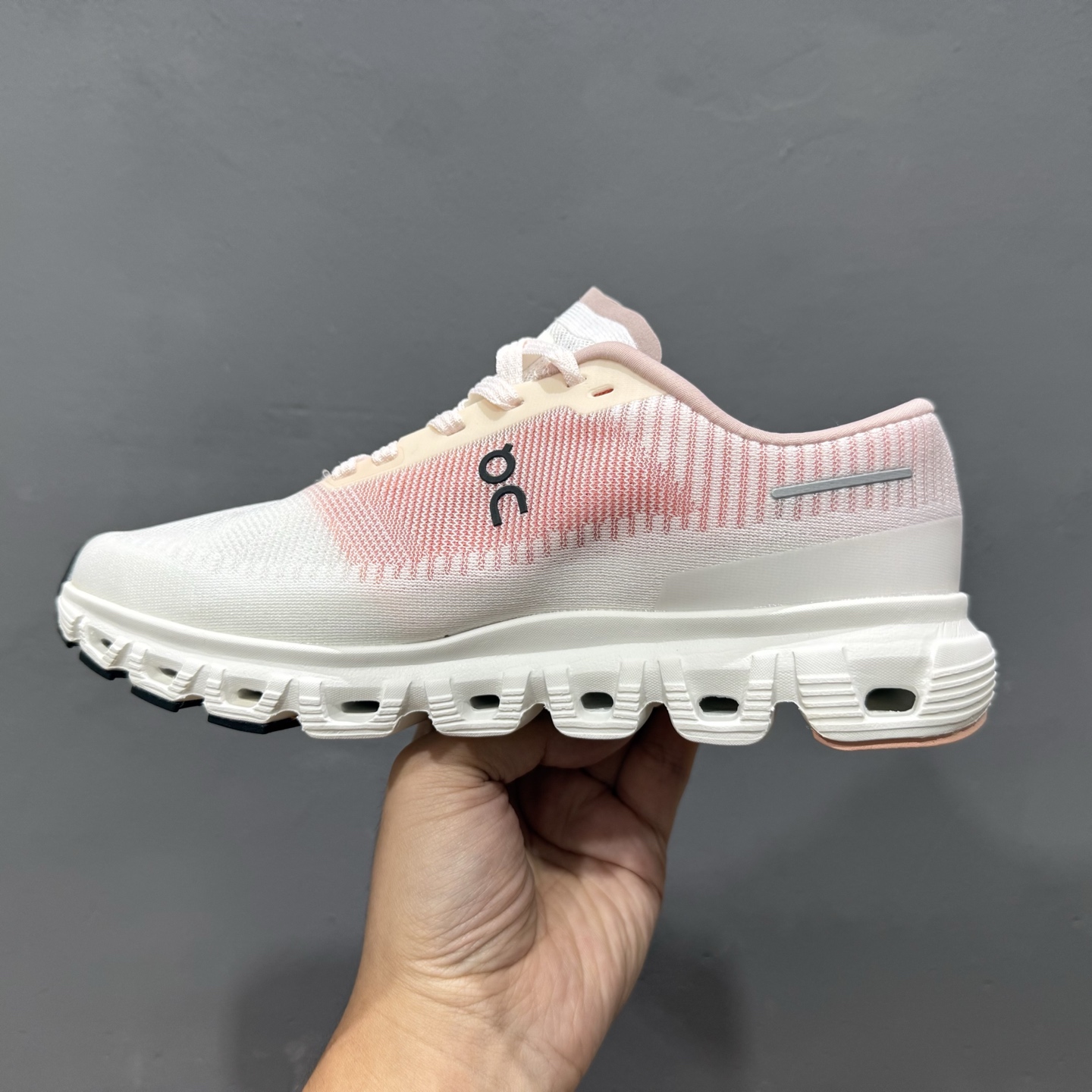 180 On昂跑 Cloud 6 Push 轻量运动休闲鞋 3MF10053026-101