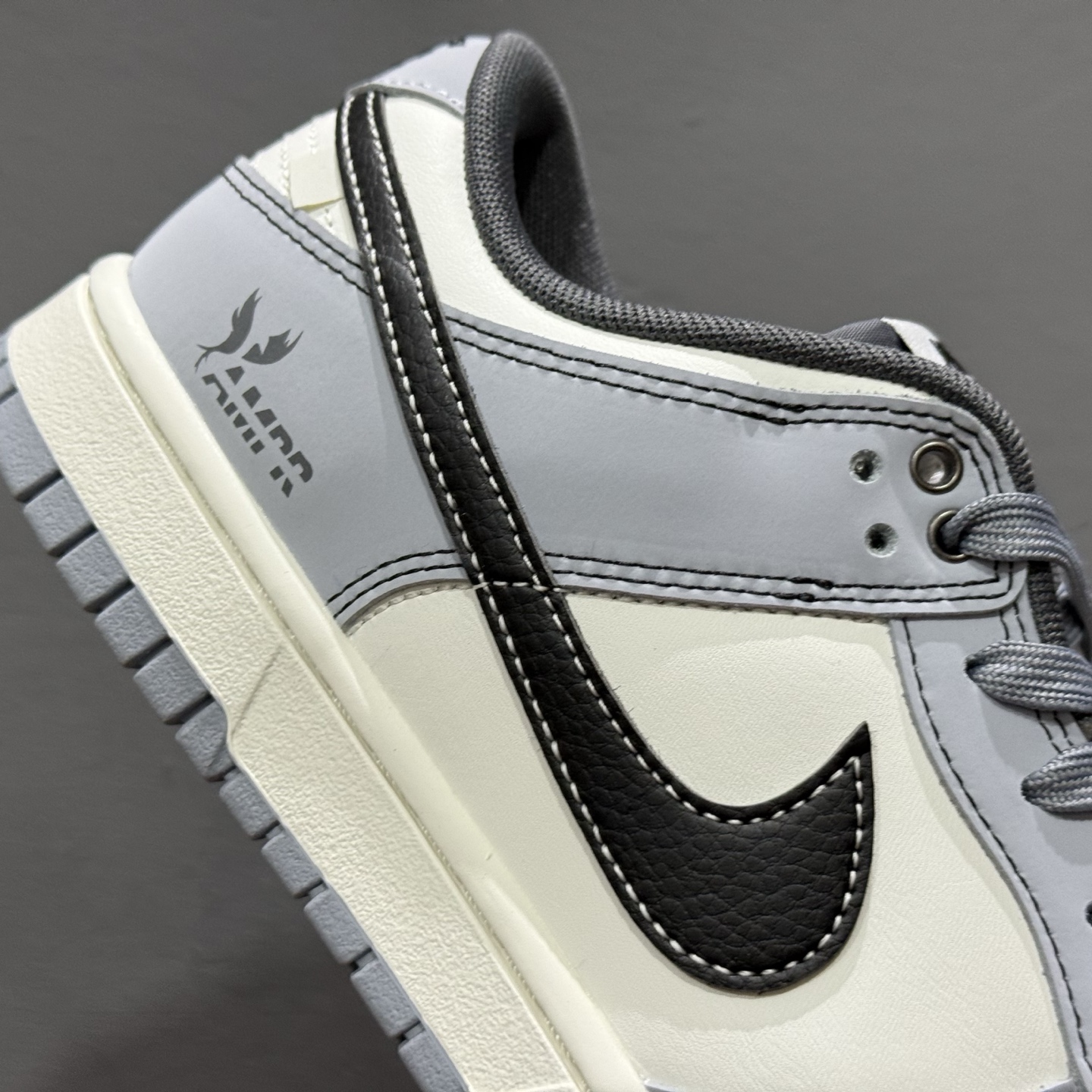 280 Nike Dunk Low Retro 联名款 耐克 低帮休闲运动板鞋 BB0528-109-Chinese UA Cheap High Quatity Brand Clothes Bags handbags Sneakers wholesale wholesaler seller from China Factory suppliers Fashion Clothing Shoes best Quality Beautiful Price 280 Nike Dunk Low Retro 联名款 耐克 低帮休闲运动板鞋 BB0528-109