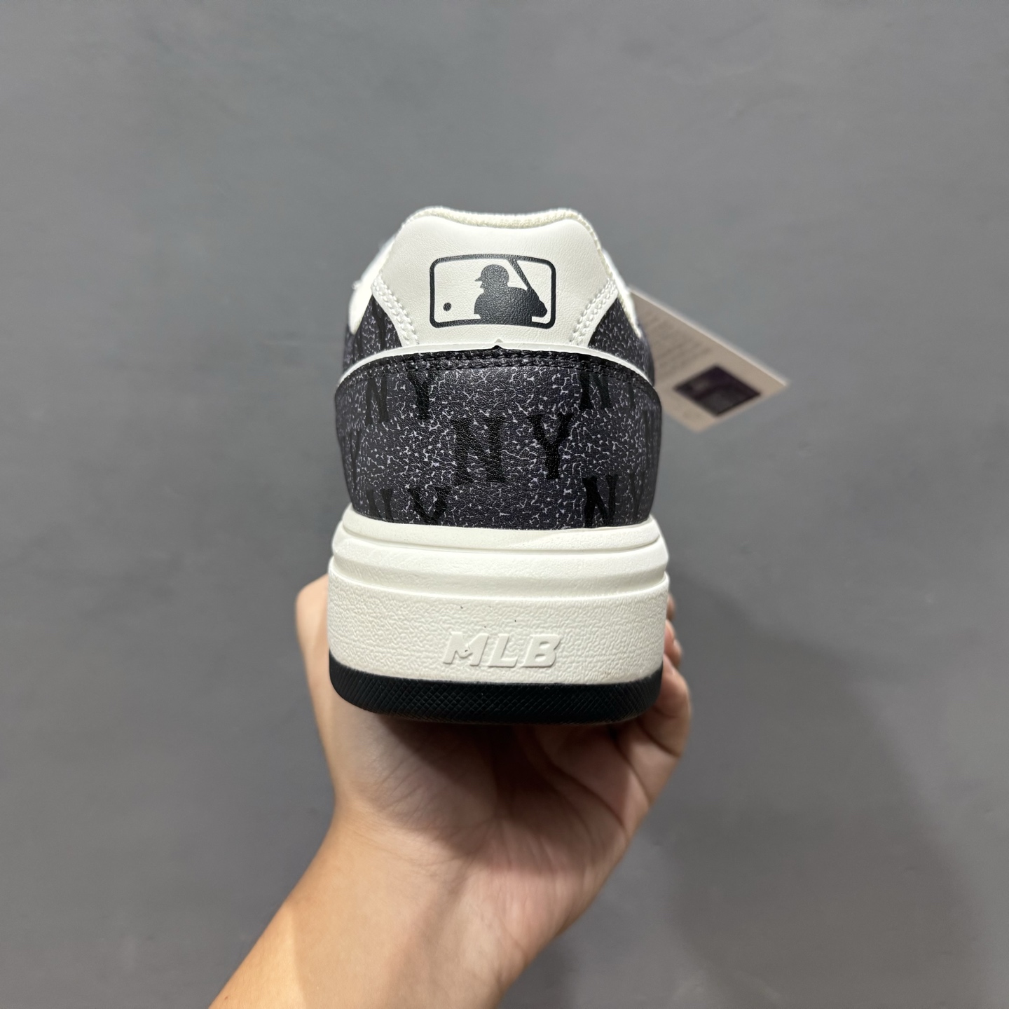 MLB 纽约洋基队 深麻灰色 3ASXP025N-50MGD MLB 纽约洋基队 深麻灰色 3ASXP025N-50MGD