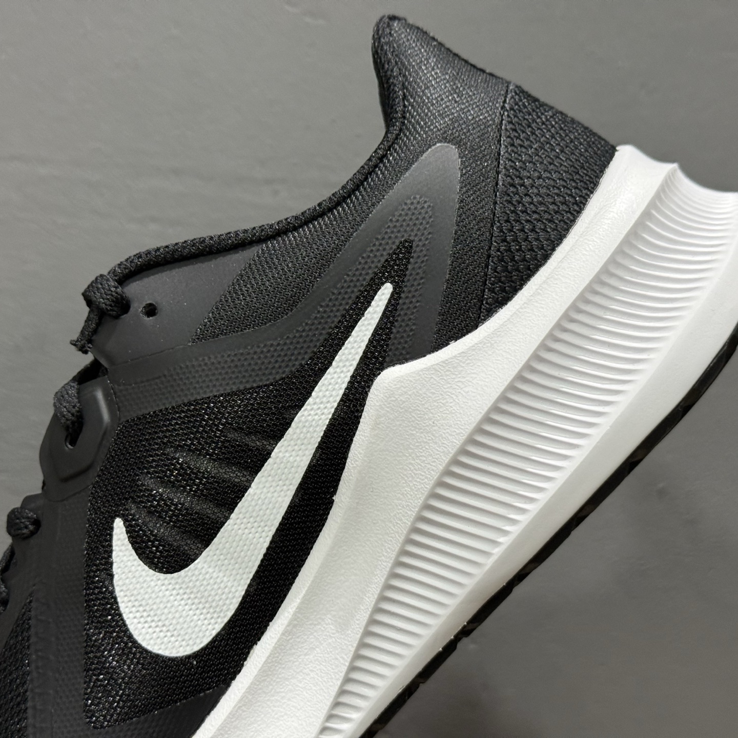 170 NK Downshifter 10系列 黑绿 网面透气减震耐磨运动跑步鞋 CI9981-004