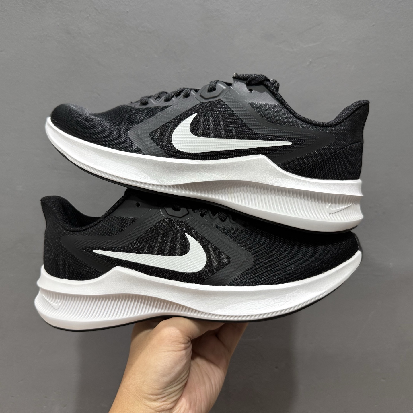 170 NK Downshifter 10系列 黑绿 网面透气减震耐磨运动跑步鞋 CI9981-004