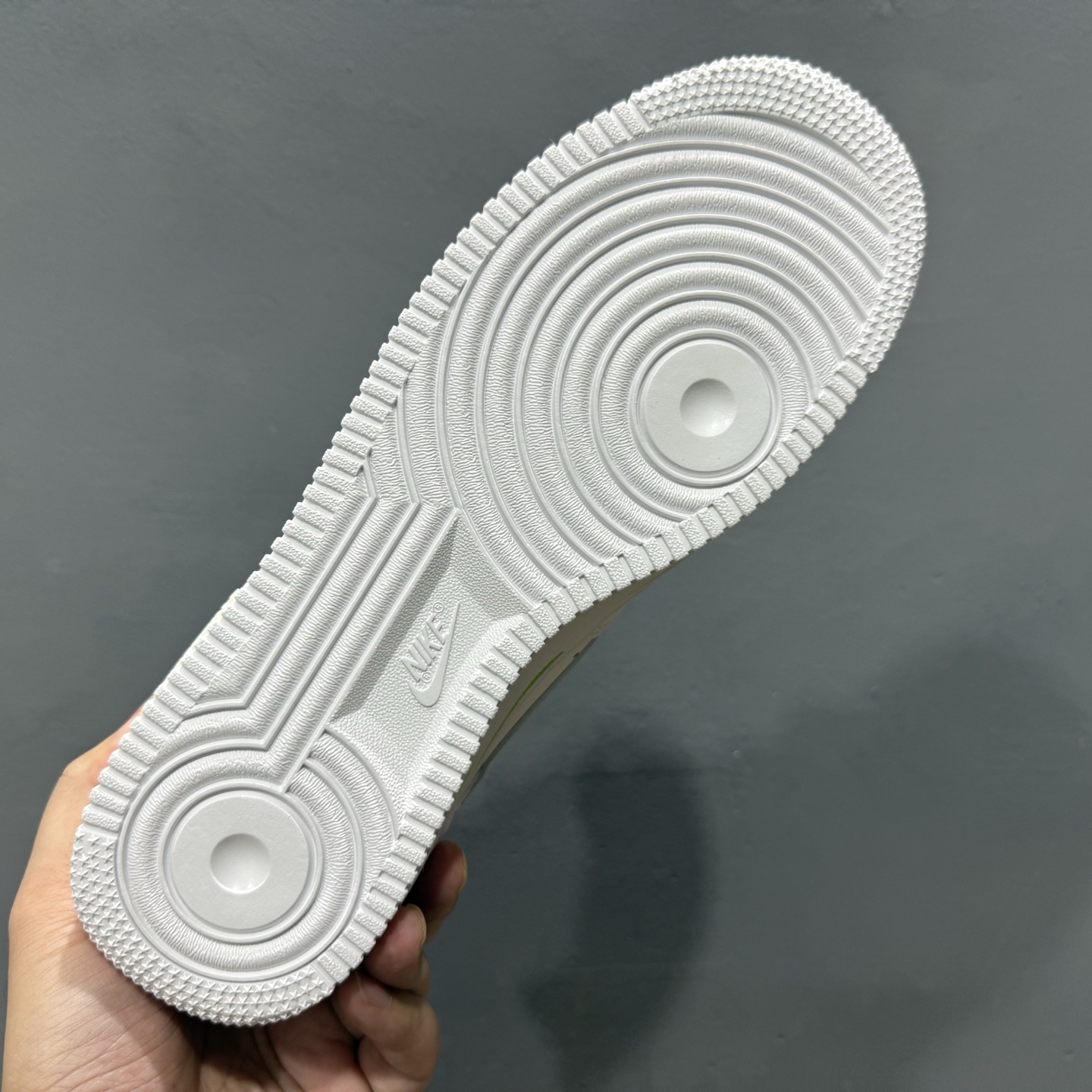 Nike Air Force 1'07 Low ”Capricorn” 手绘涂鸦十二星座系列 摩羯座 空军一号低帮休闲板鞋 星座1222119 Nike Air Force 1'07 Low ”Capricorn” 手绘涂鸦十二星座系列 摩羯座 空军一号低帮休闲板鞋 星座1222119