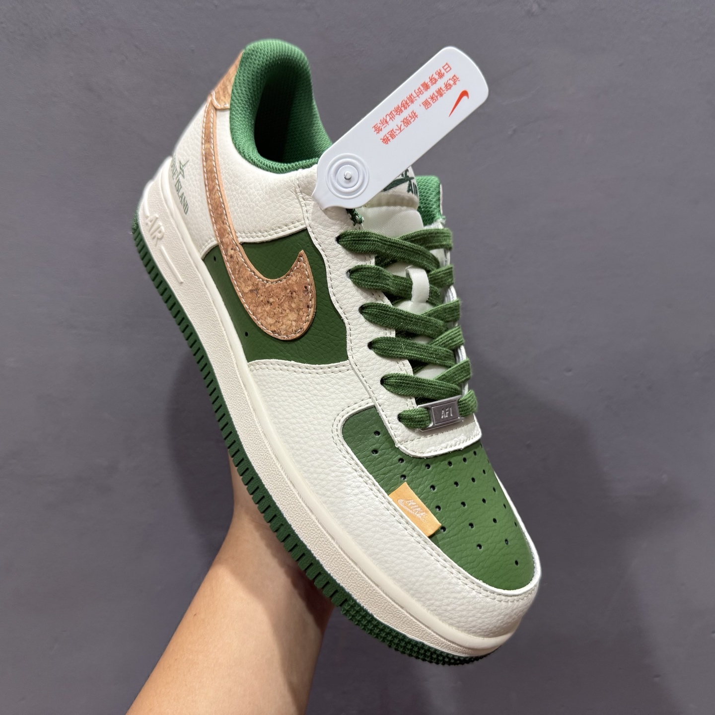 260 XC/NIke AIR FORCE 1'07 LV8 “联名款”空军一号 低帮 运动鞋 休闲鞋 JP8028-010