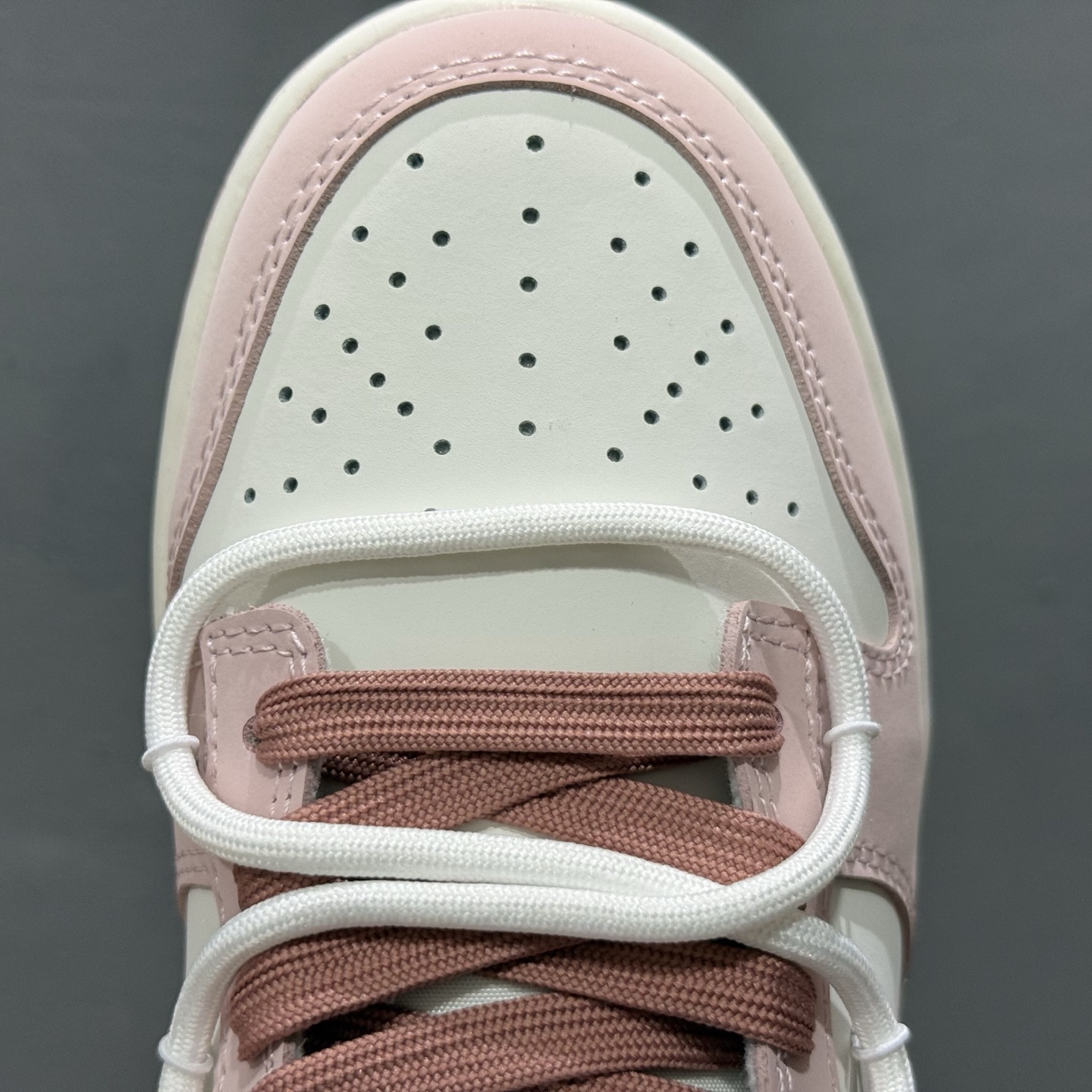 280 Nike Dunk Low 温柔豆沙 当柔雾粉褪去甜腻 PC0528-105