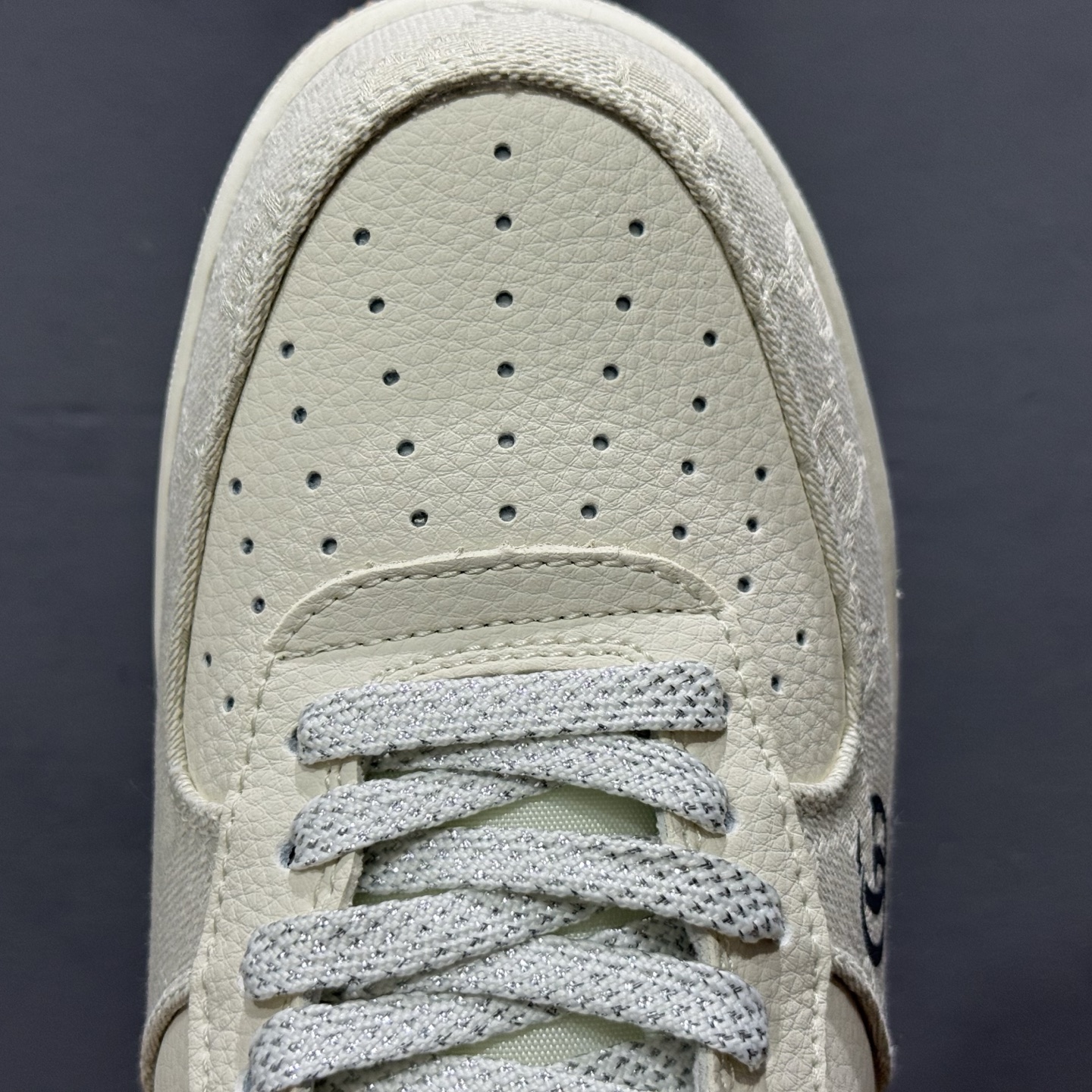 ¥260 Nike Air Force 1'07 Low 古驰联名 烟灰生胶 空军一号低帮休闲板鞋 DK0188-084-Chinese UA Cheap High Quatity Brand Clothes Bags handbags Sneakers wholesale wholesaler seller from China Factory suppliers Fashion Clothing Shoes best Quality Beautiful Price ¥260 Nike Air Force 1'07 Low 古驰联名 烟灰生胶 空军一号低帮休闲板鞋 DK0188-084