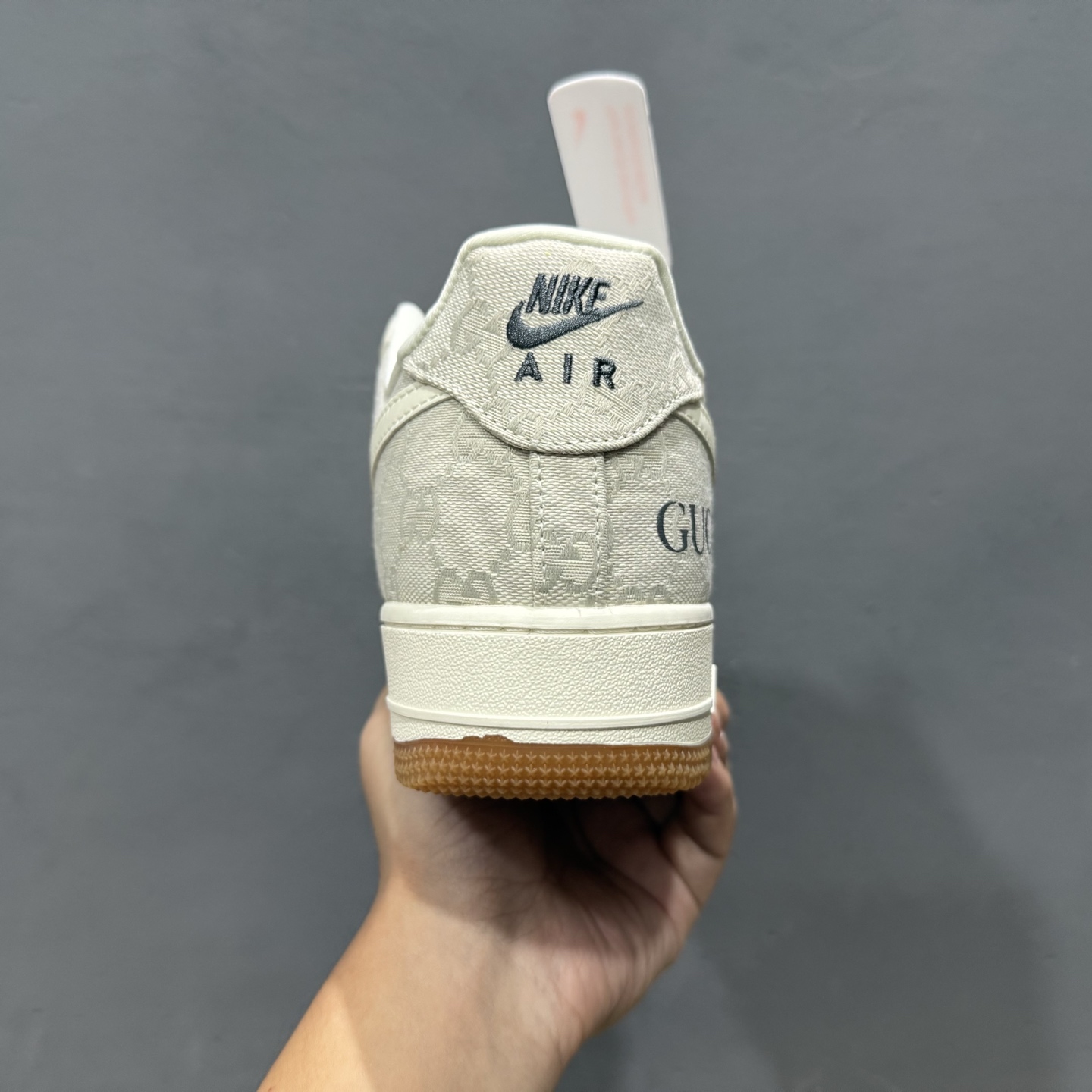 ¥260 Nike Air Force 1'07 Low 古驰联名 烟灰生胶 空军一号低帮休闲板鞋 DK0188-084-Chinese UA Cheap High Quatity Brand Clothes Bags handbags Sneakers wholesale wholesaler seller from China Factory suppliers Fashion Clothing Shoes best Quality Beautiful Price ¥260 Nike Air Force 1'07 Low 古驰联名 烟灰生胶 空军一号低帮休闲板鞋 DK0188-084