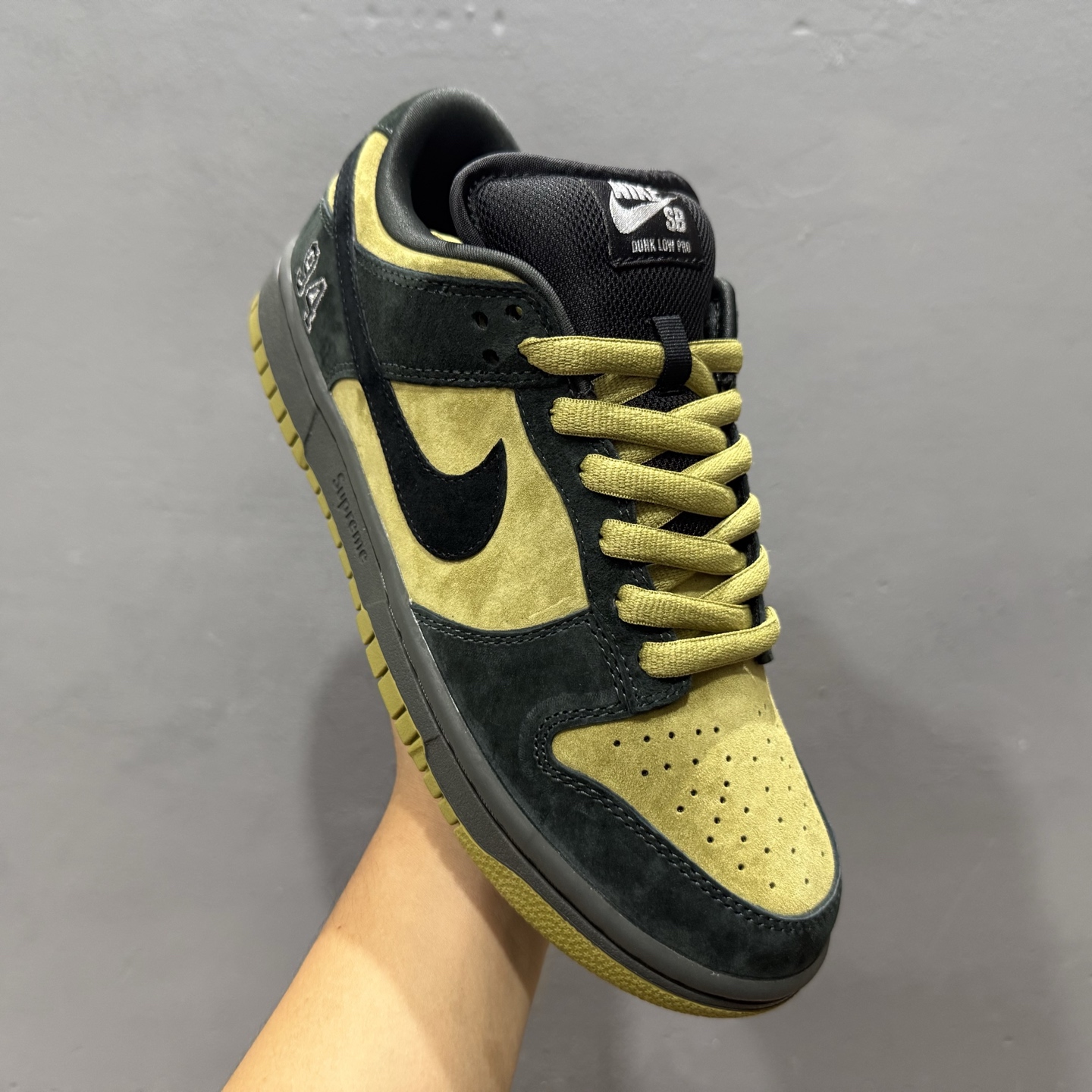 Supreme x Nike SB Dunk Low ”Ocean Fog” 限定款 黑武士 低帮休闲板鞋 HQ8487-300