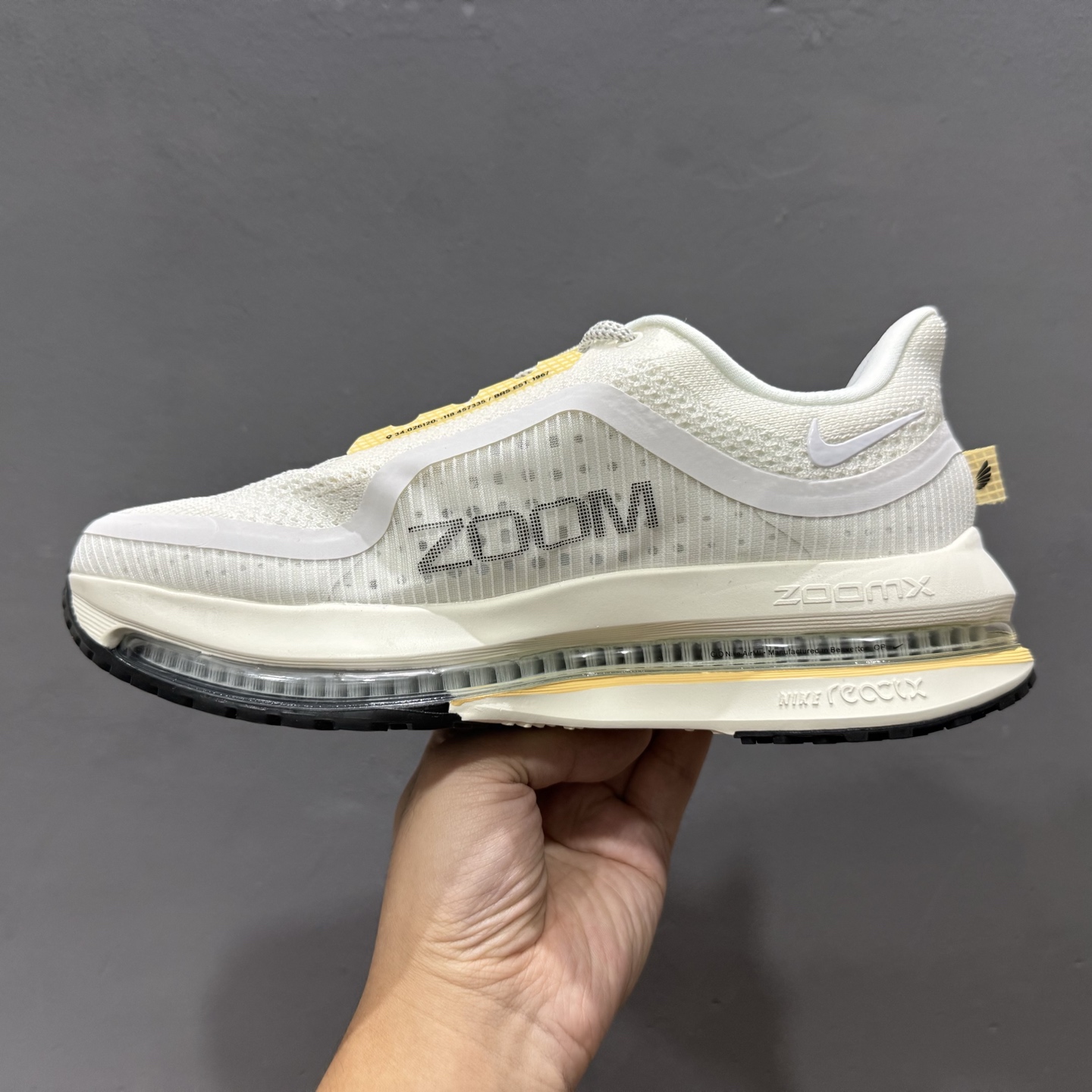 240 独家实拍Nike Air Zoom Pegasus Premium 耐克 新款气垫缓震休闲跑步鞋 HQ2593-104-Chinese UA Cheap High Quatity Brand Clothes Bags handbags Sneakers wholesale wholesaler seller from China Factory suppliers Fashion Clothing Shoes best Quality Beautiful Price 240 独家实拍Nike Air Zoom Pegasus Premium 耐克 新款气垫缓震休闲跑步鞋 HQ2593-104