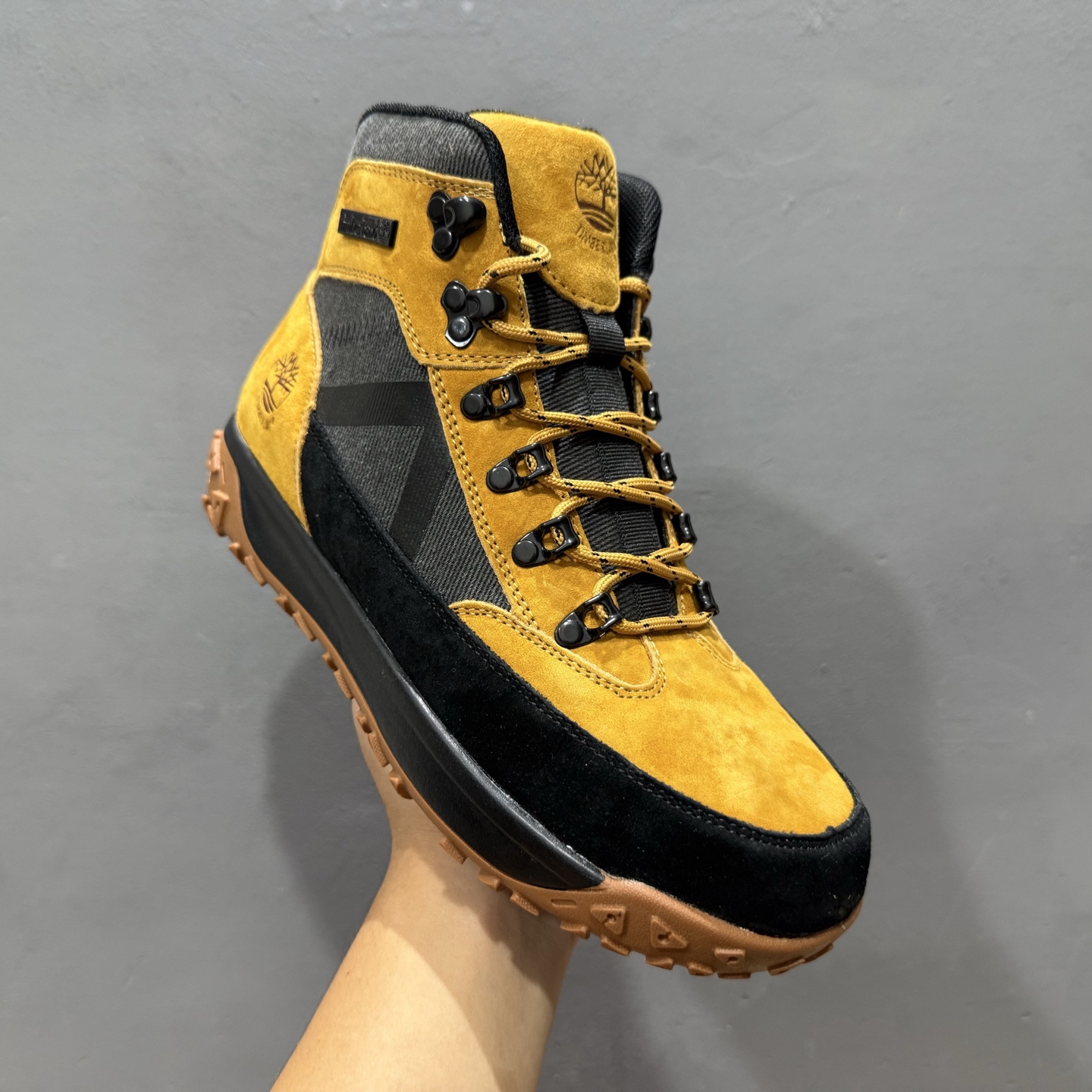 新货Timberland添柏岚/天伯伦户外高帮休闲马丁靴系列-莆田鞋,莆田鞋货源,高仿鞋,高仿鞋货源,安福档口,莆田高仿鞋,莆田鞋批发,高仿鞋批发,莆田高仿运动鞋,高仿运动鞋,莆田运动鞋 新货Timberland添柏岚/天伯伦户外高帮休闲马丁靴系列