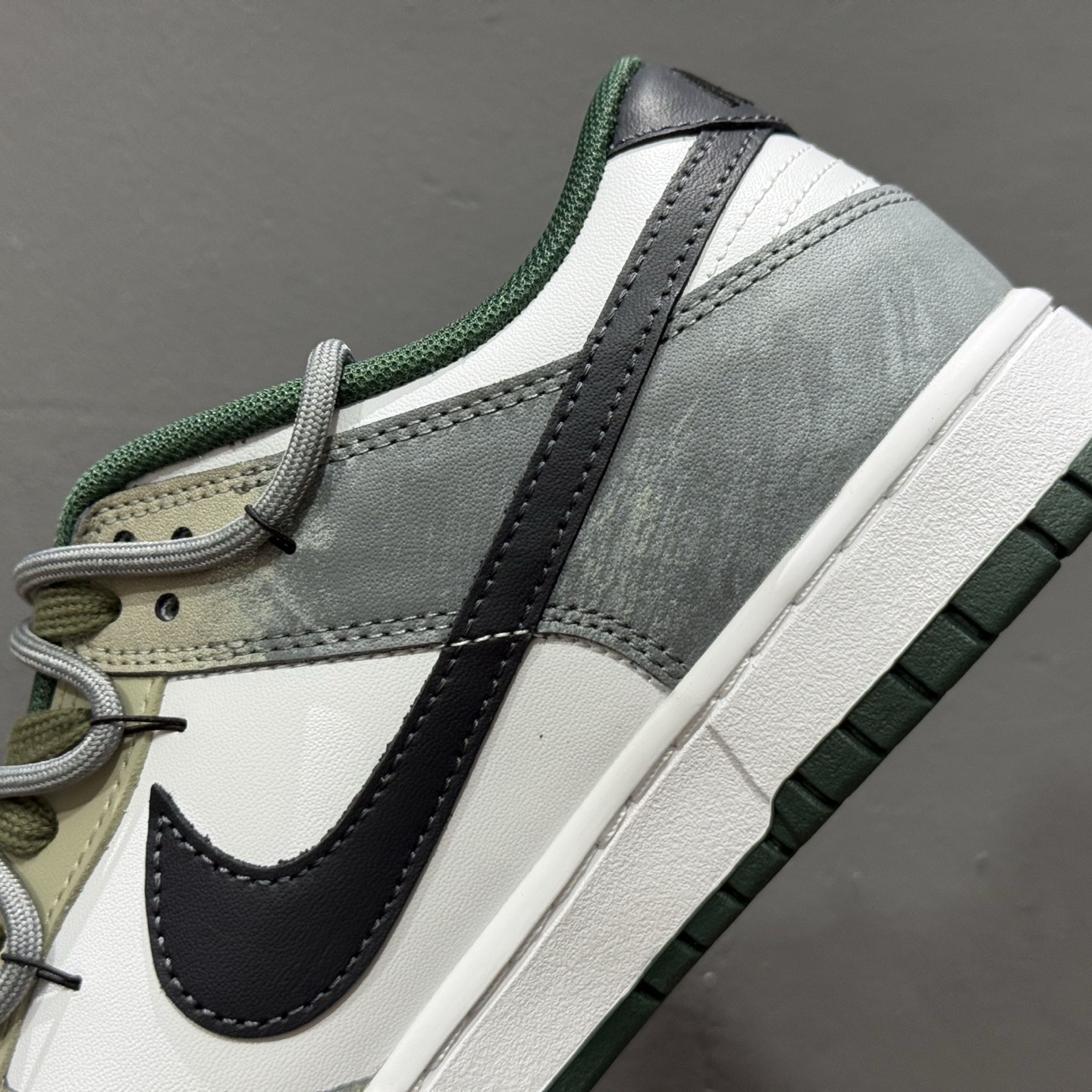 280 Nike SB Dunk Low ”Just Do It”联名 解构绑带 DV0833-111