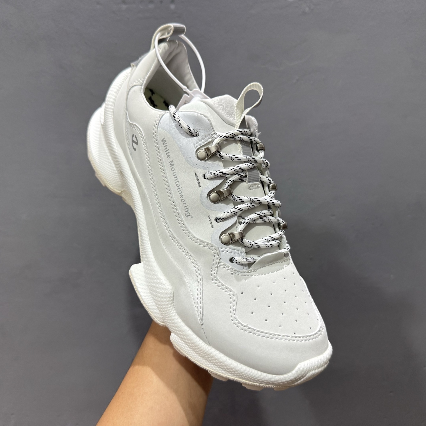 280 L/Ecco 爱步 大经典原祖灰 采用现代工艺品质融合 精选小牛皮面料 百搭休闲老爹鞋