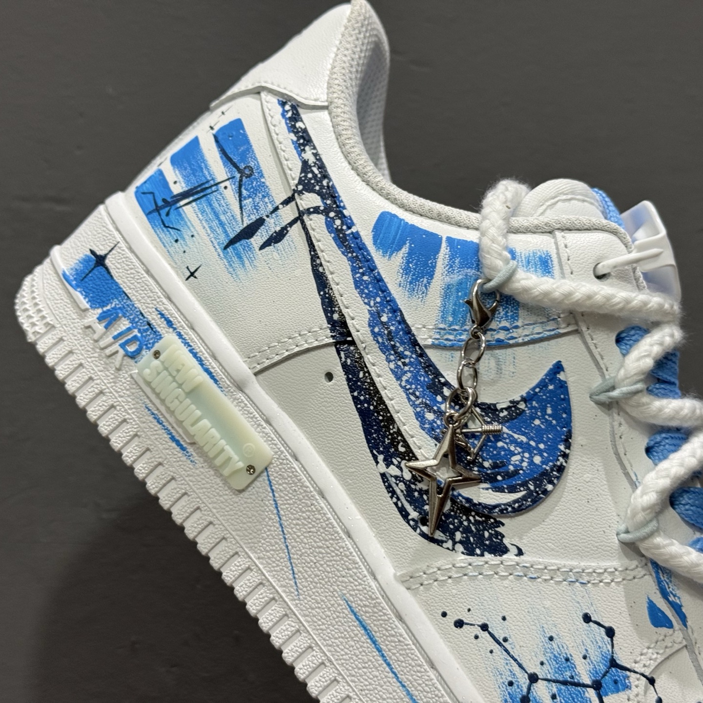 ￥260 Nike Air Force 1'07 Low ”Sagittarius” 手绘涂鸦 十二星座系列 射手座 空军一号低帮休闲板鞋 星座 11231221