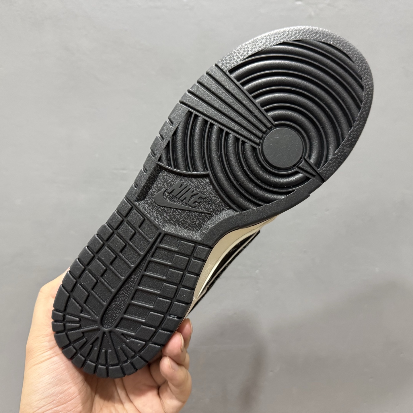 ￥280 Nike SB Dunk Low LV联名 白深黑牛仔 高端定制 低帮休闲板鞋 SC0601-467