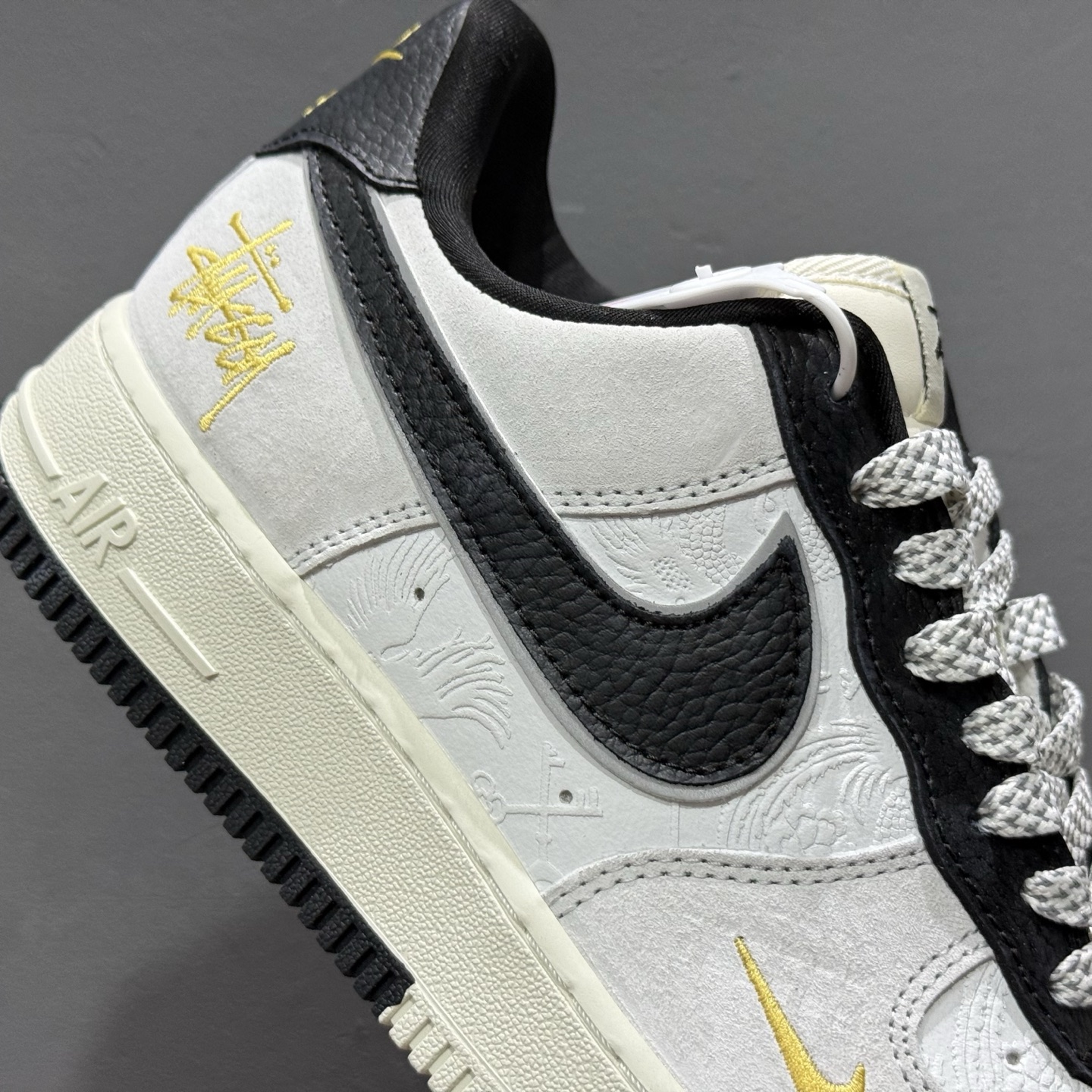 ¥260 Nike Air Force 1'07 Low 联名 白黑灰空军 空军一号低帮休闲板鞋 YF9511-805-Chinese UA Cheap High Quatity Brand Clothes Bags handbags Sneakers wholesale wholesaler seller from China Factory suppliers Fashion Clothing Shoes best Quality Beautiful Price ¥260 Nike Air Force 1'07 Low 联名 白黑灰空军 空军一号低帮休闲板鞋 YF9511-805