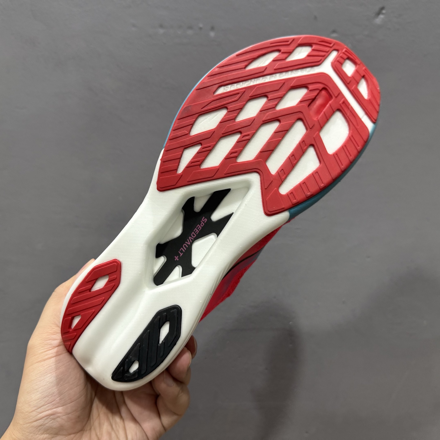 200 Brooks布鲁克斯 Hyperion Elite 4 舒适百搭防滑耐磨 低帮 越野竞速跑步鞋 100046 1D 488