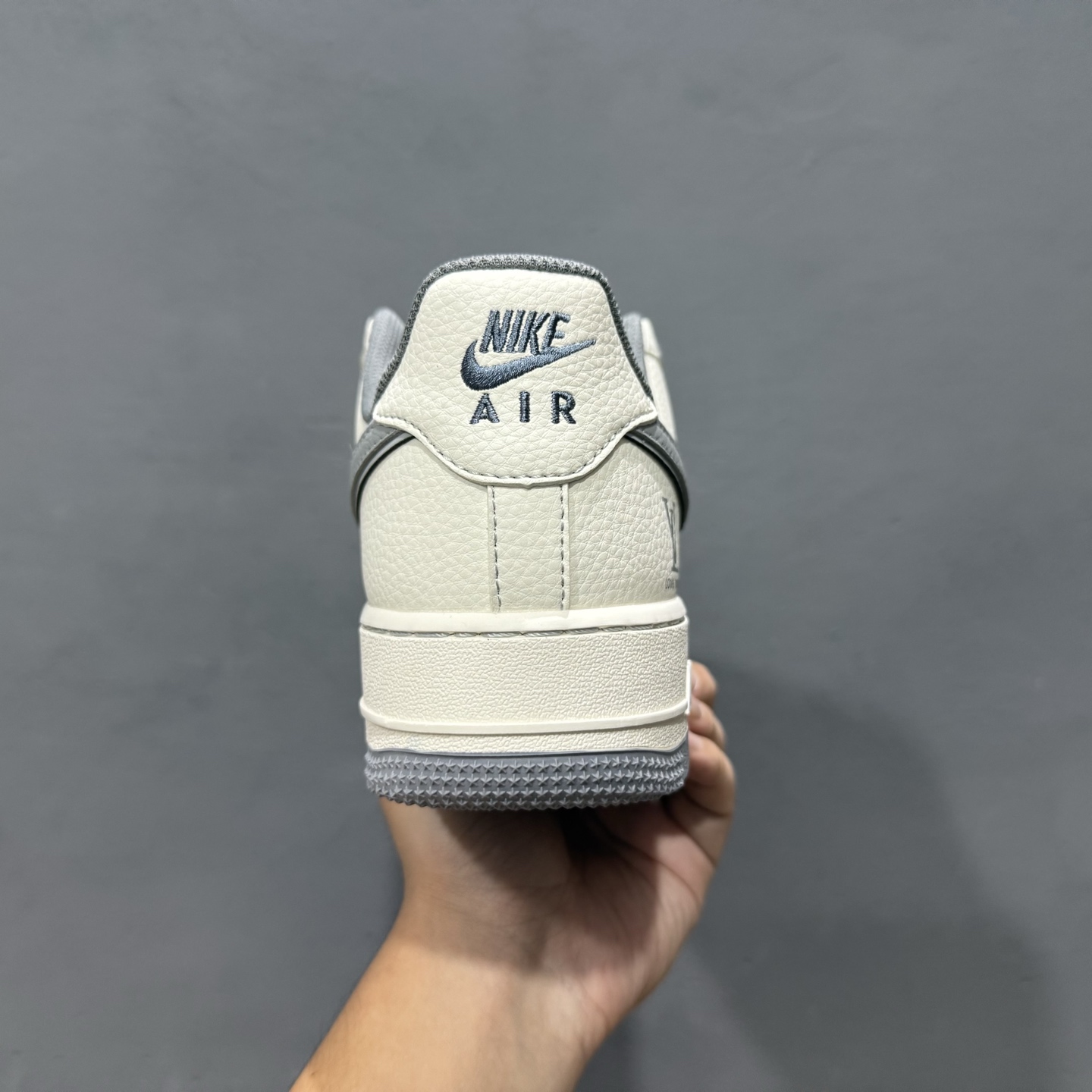 260 LV x Air Force 1 Low 印花米白灰 HH7518-079