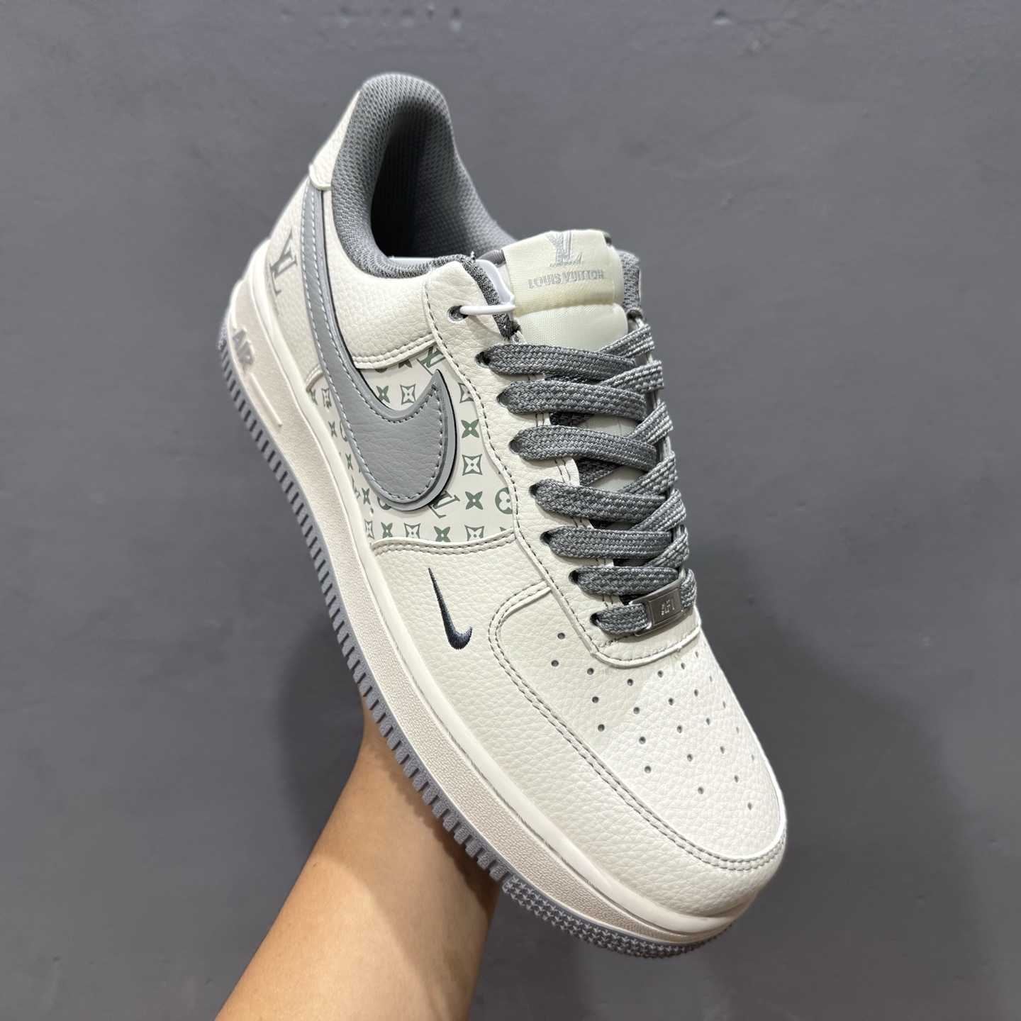 260 LV x Air Force 1 Low 印花米白灰 HH7518-079