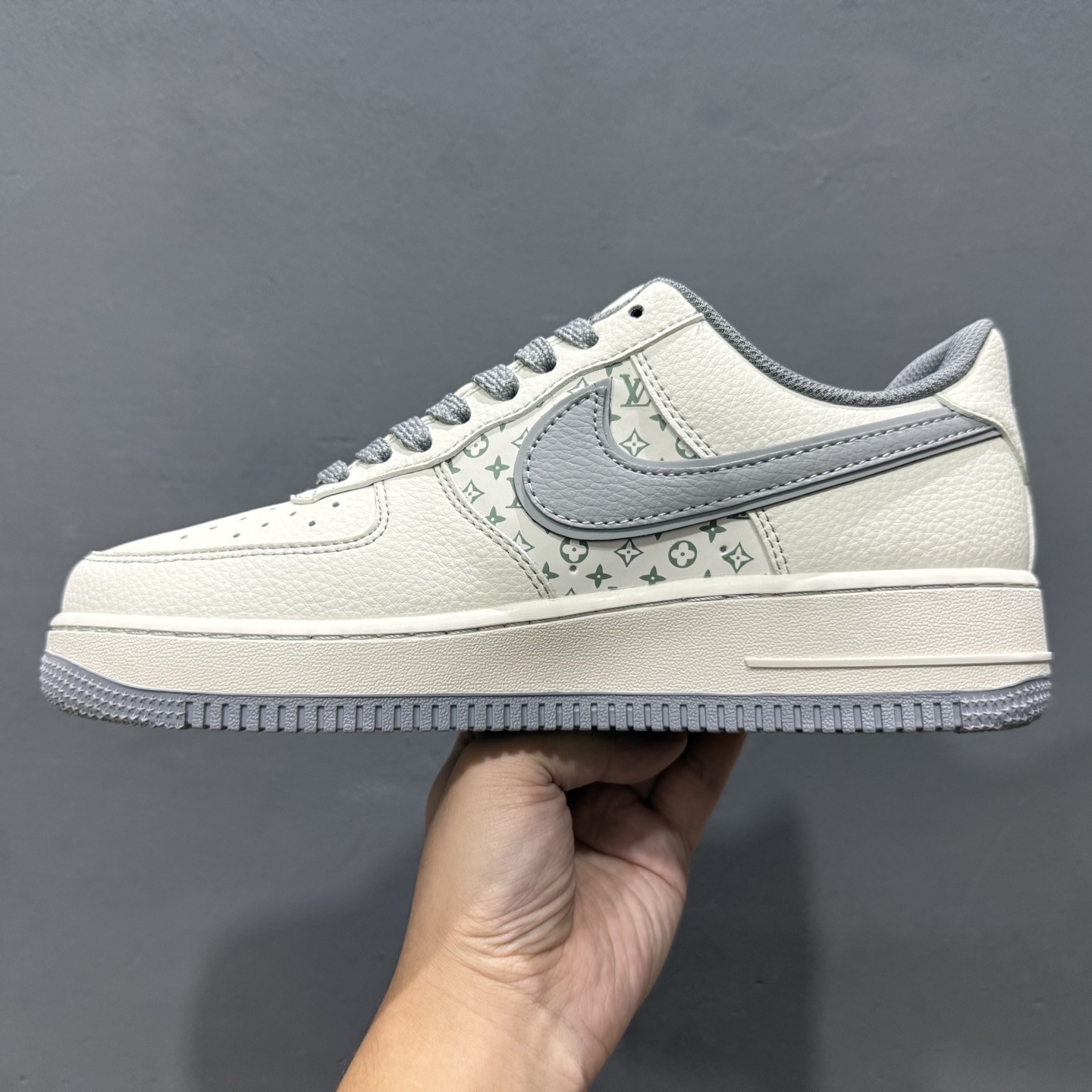 260 LV x Air Force 1 Low 印花米白灰 HH7518-079