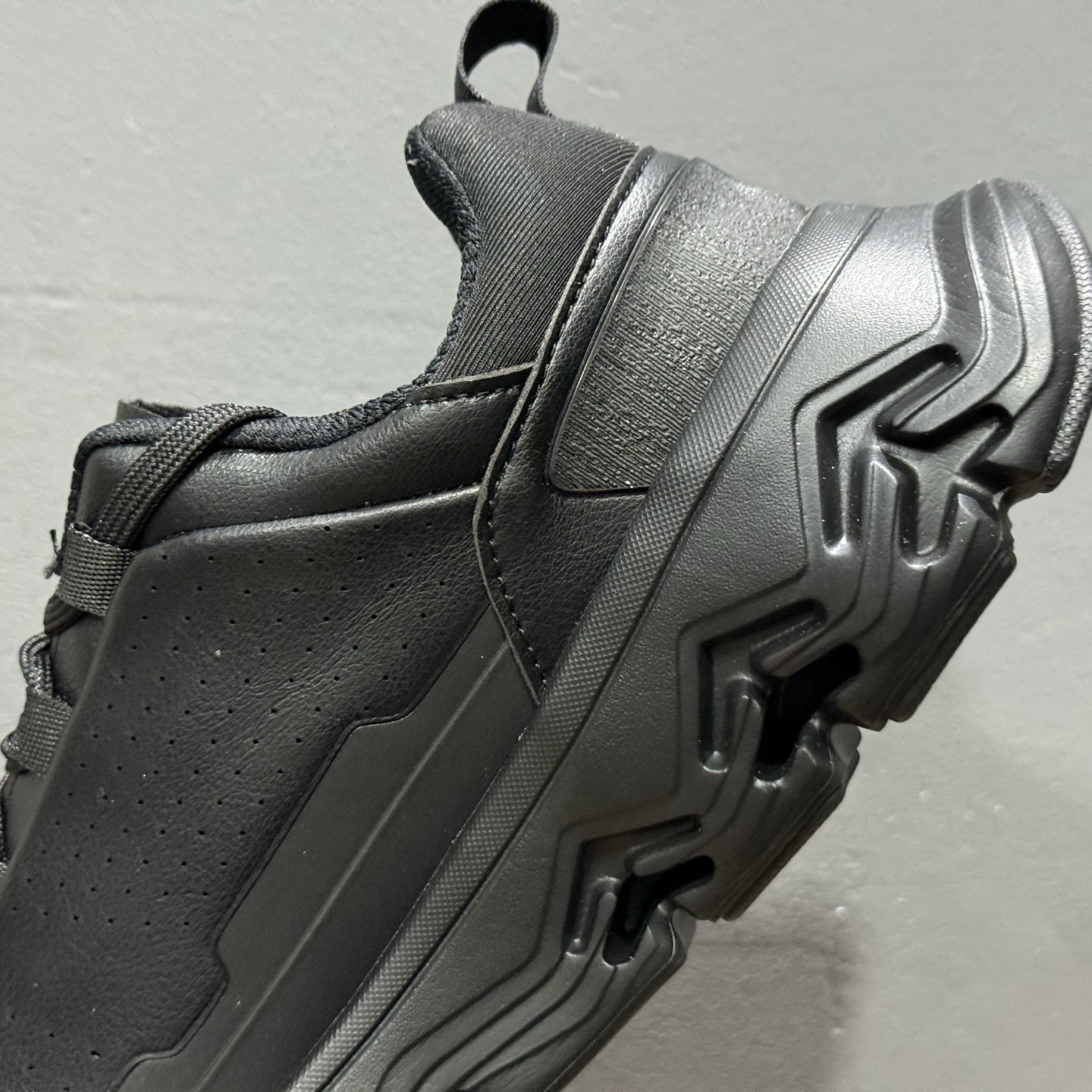 340 L/KOLON SPORT Skyier 2 舒适柔软 防水撑轻回弹 低帮 徒步鞋 男款黑色