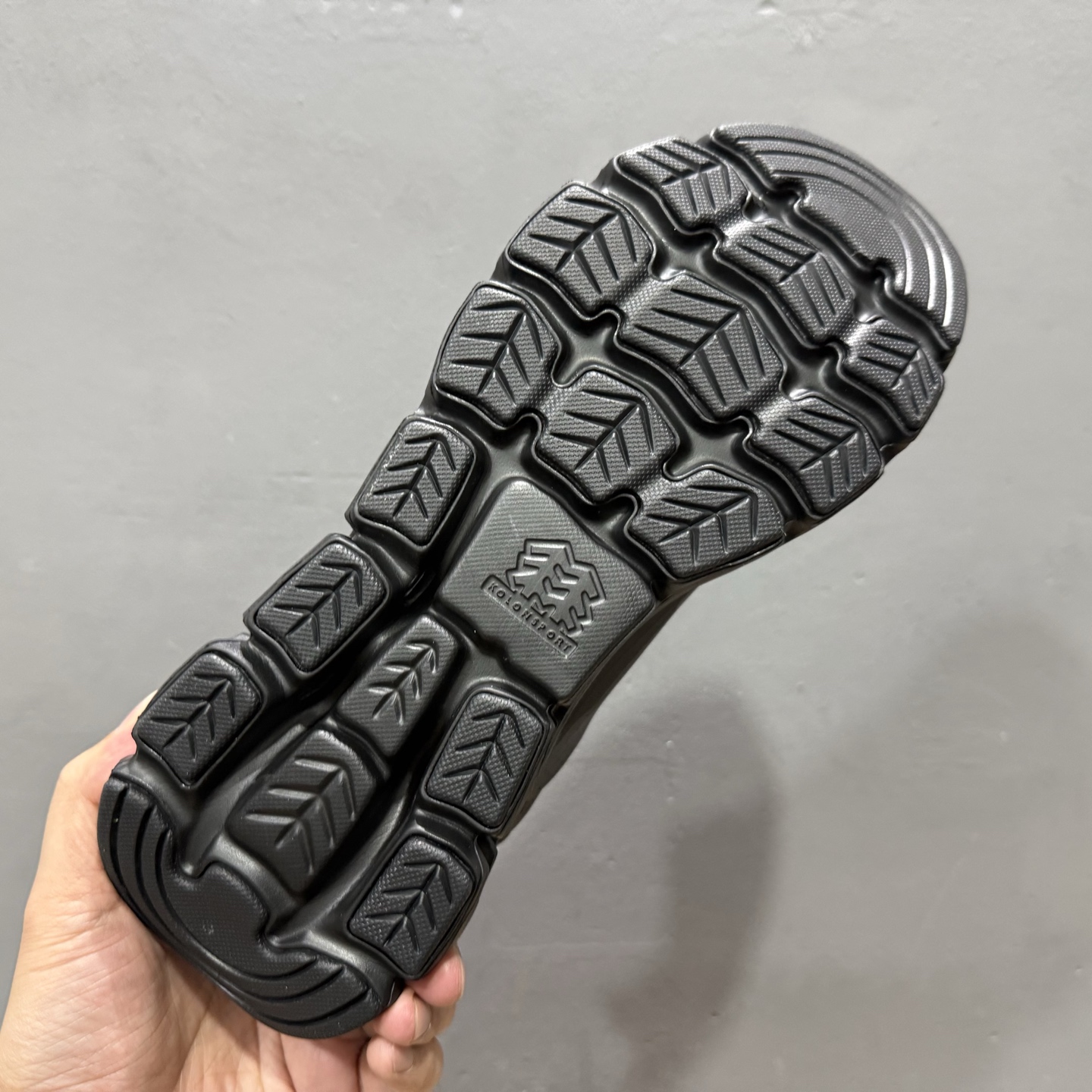 340 L/KOLON SPORT Skyier 2 舒适柔软 防水撑轻回弹 低帮 徒步鞋 男款黑色