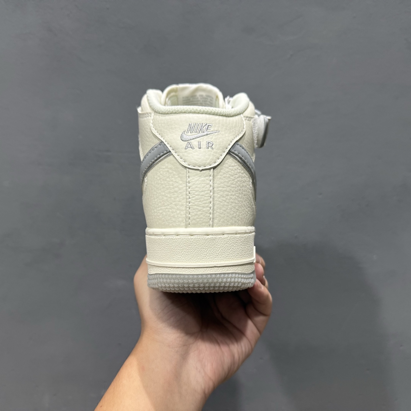 260 官方爆款定制 Nike Air Force 1 MID 米灰双色底 满天星空军一号中帮休闲板鞋 3M反光 XL0236-232