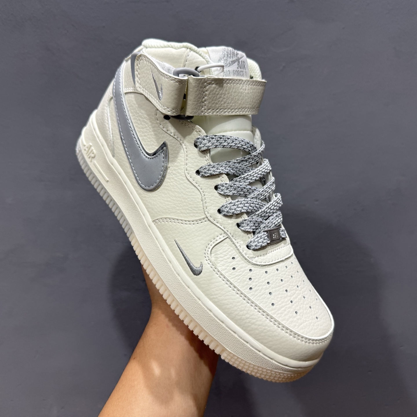 260 官方爆款定制 Nike Air Force 1 MID 米灰双色底 满天星空军一号中帮休闲板鞋 3M反光 XL0236-232