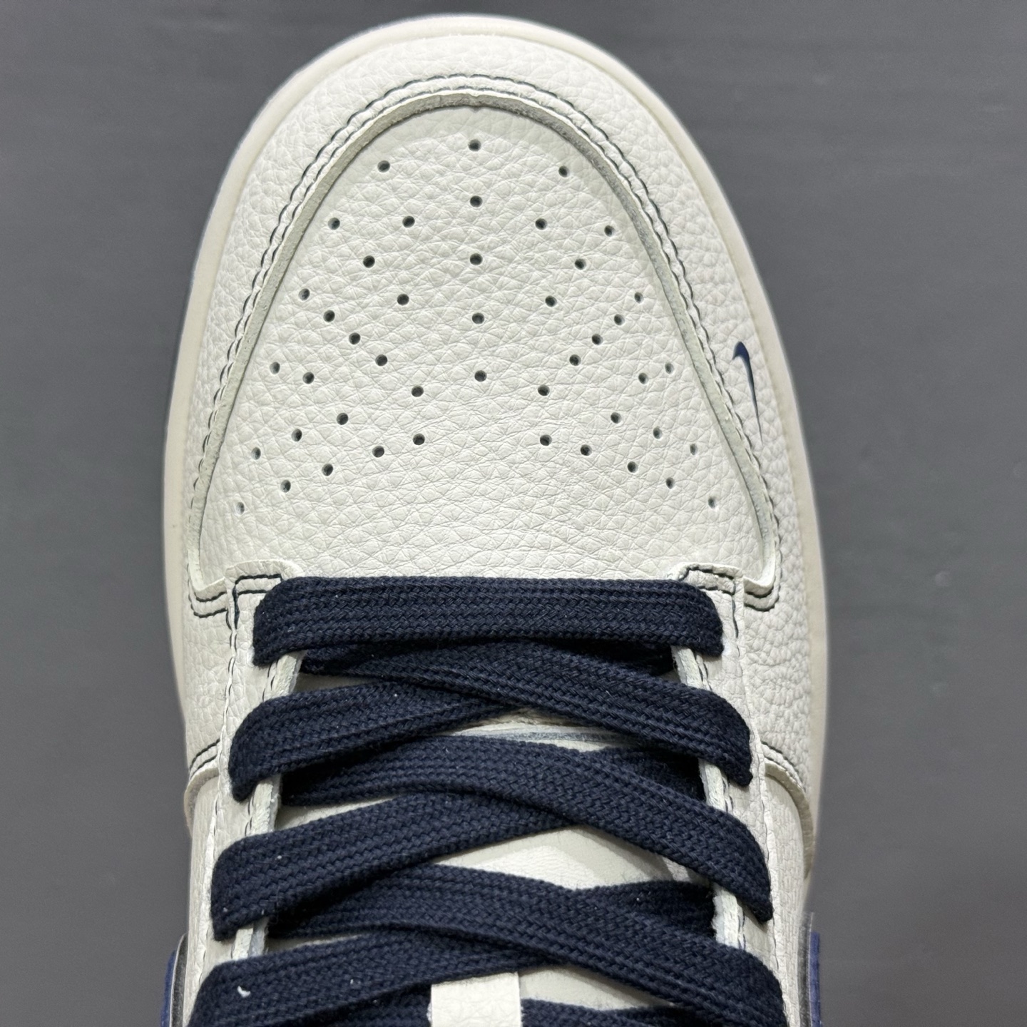 280 Nike SB Dunk Low Supreme联名 SM6668-116