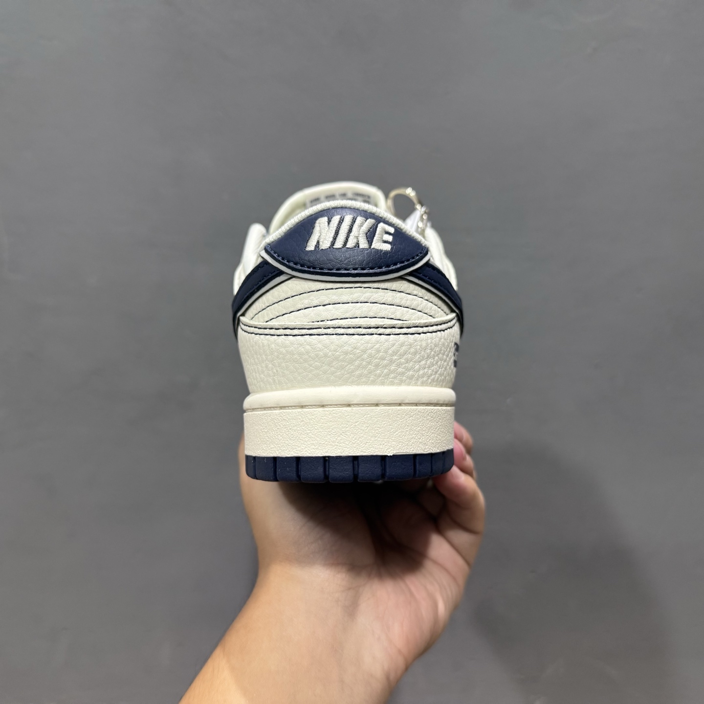 280 Nike SB Dunk Low Supreme联名 SM6668-116