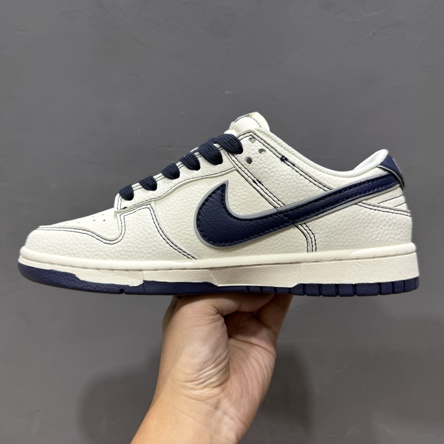 280 Nike SB Dunk Low Supreme联名 SM6668-116