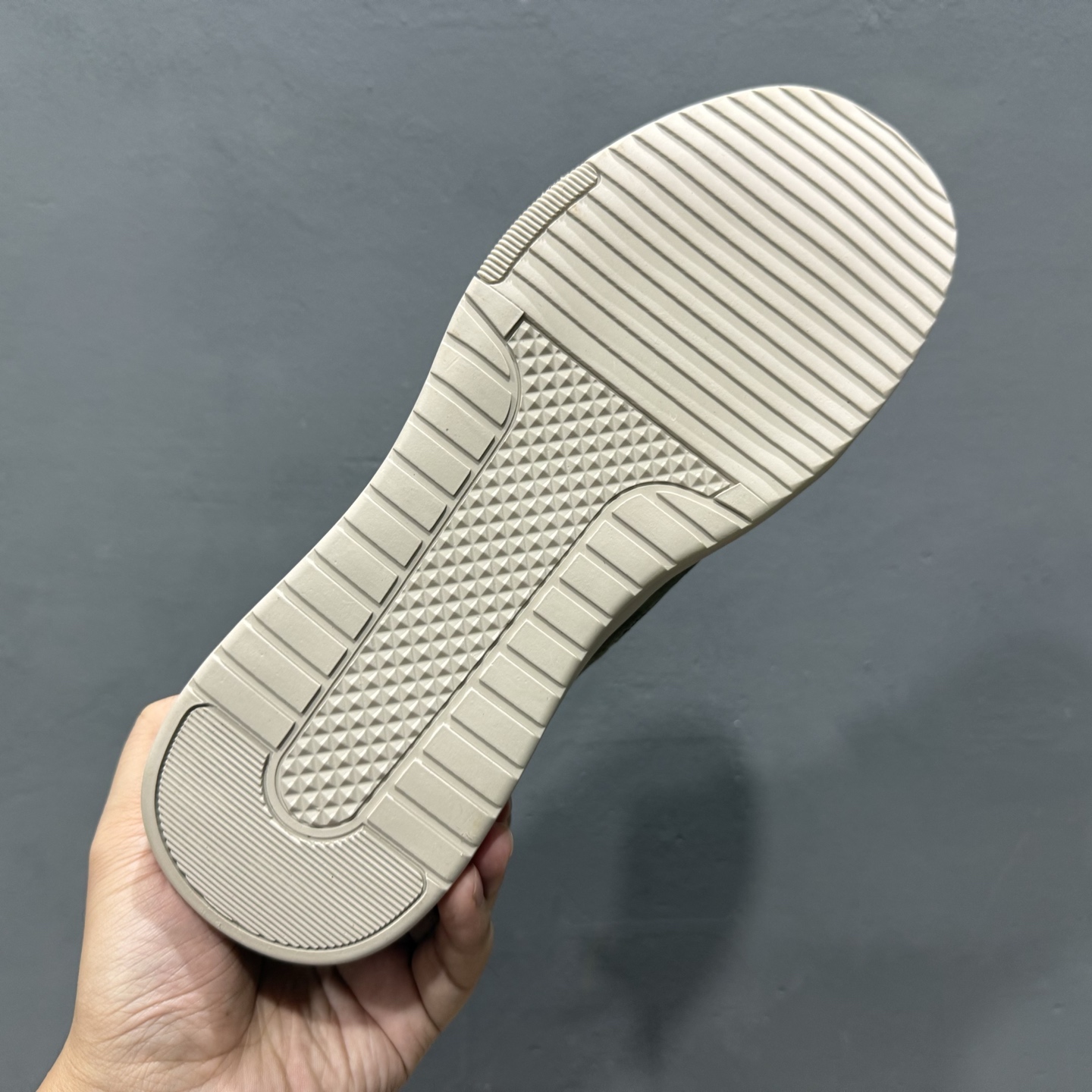 260 25秋冬款CAT/卡特 硬汉推土机品牌经典百搭户外中帮休闲马丁靴系列