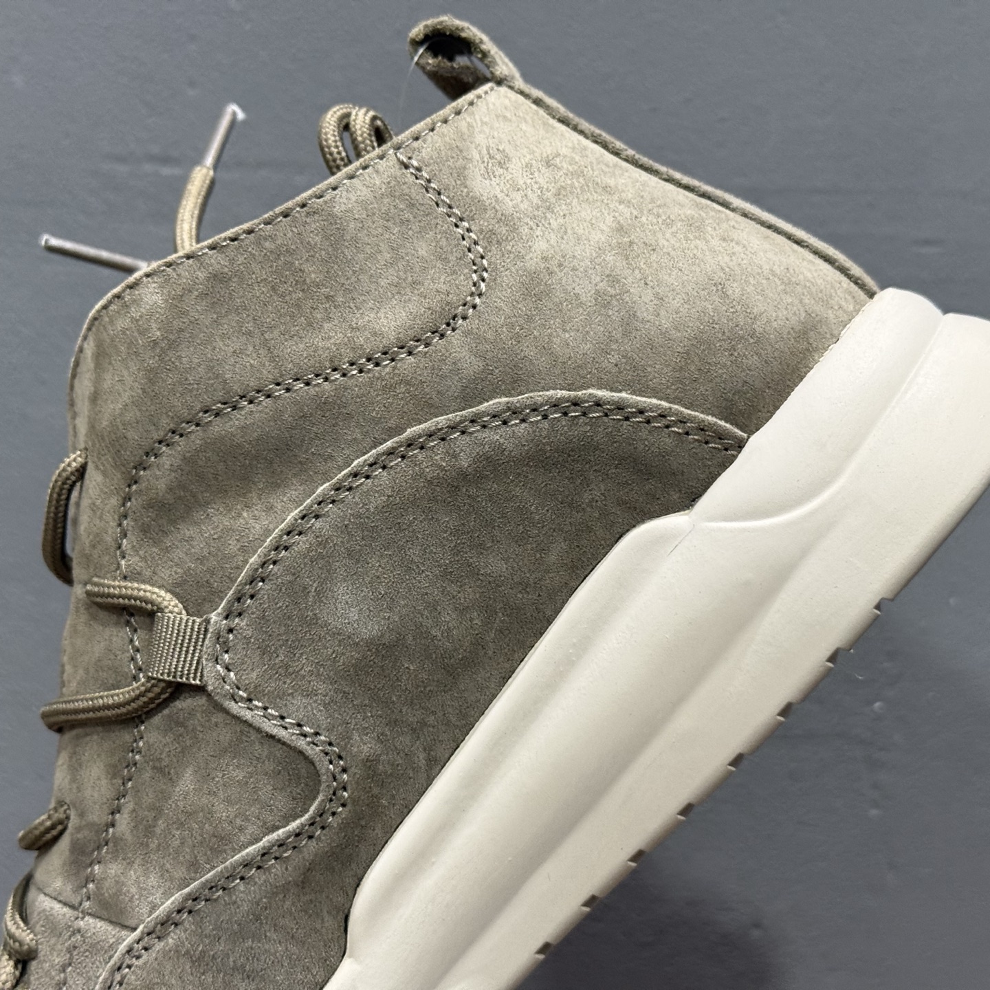 260 25秋冬款CAT/卡特 硬汉推土机品牌经典百搭户外中帮休闲马丁靴系列