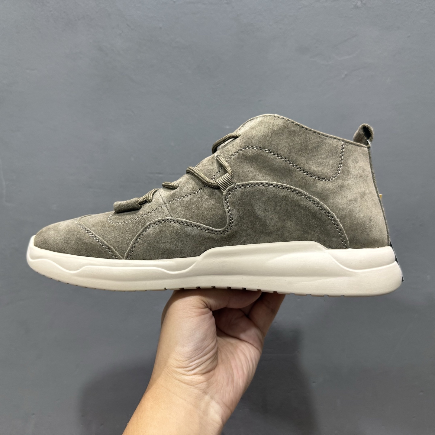 260 25秋冬款CAT/卡特 硬汉推土机品牌经典百搭户外中帮休闲马丁靴系列