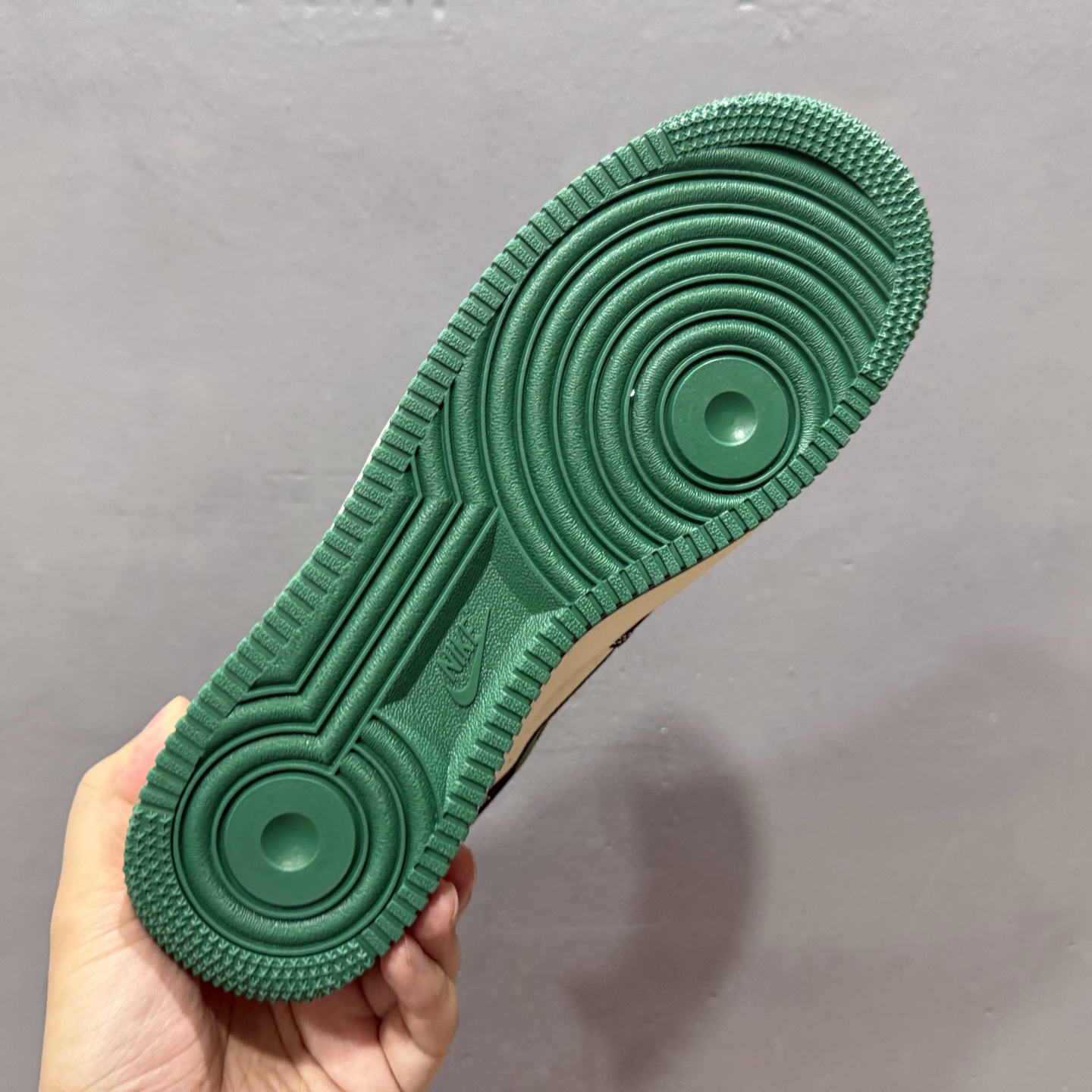 260 Gucci x Sup x Nike Air Force 1 米黑绿 KJ1688-017