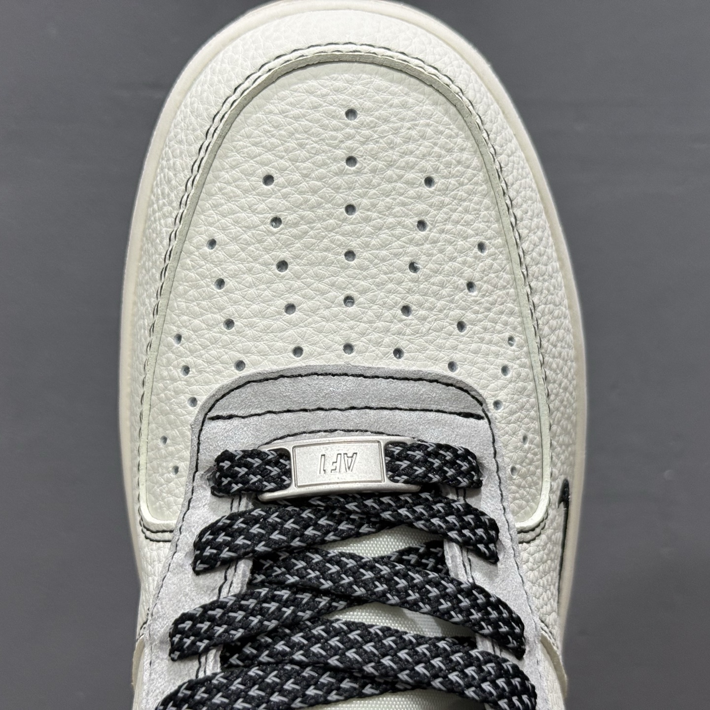 260 Nike Air Force 1 Low 07 x The North Face 白黑小勾 JS8028-015