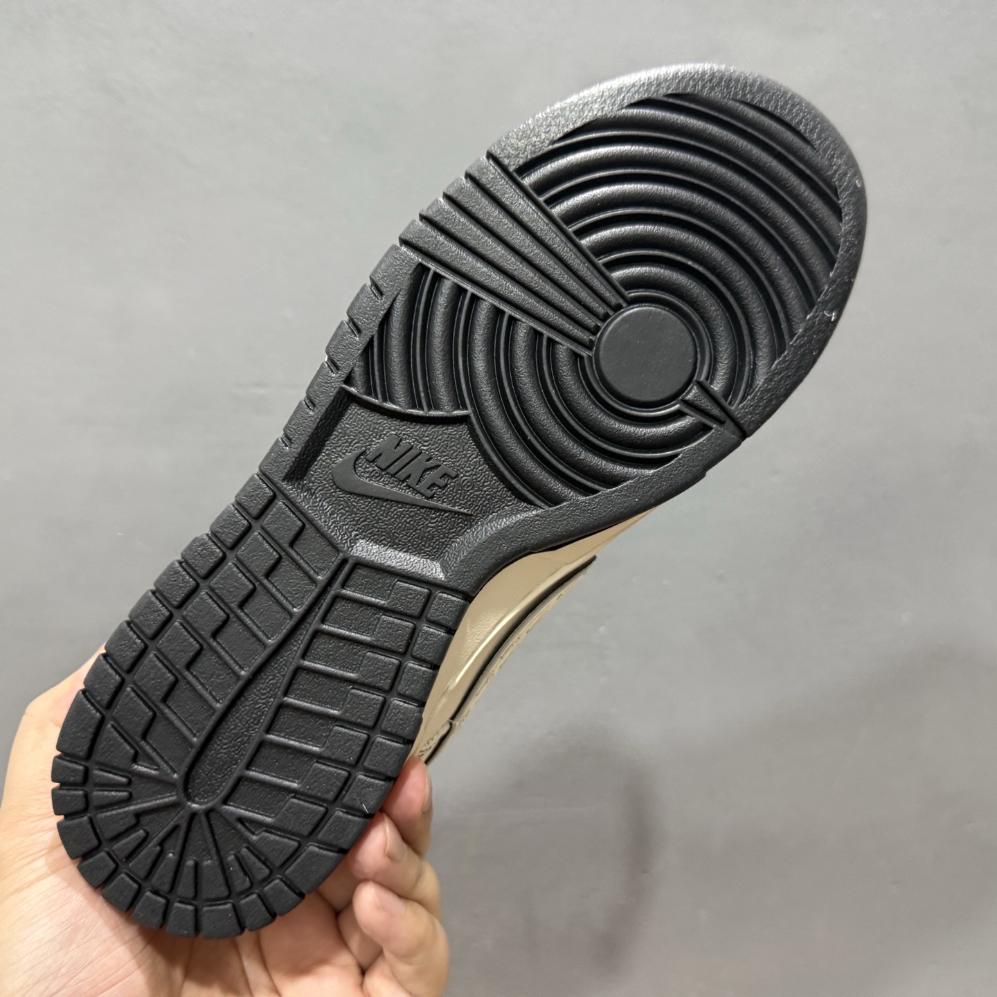 280 Stussy x Nike Dunk Low 米黑线灰银 HH7518-097-Chinese UA Cheap High Quatity Brand Clothes Bags handbags Sneakers wholesale wholesaler seller from China Factory suppliers Fashion Clothing Shoes best Quality Beautiful Price 280 Stussy x Nike Dunk Low 米黑线灰银 HH7518-097