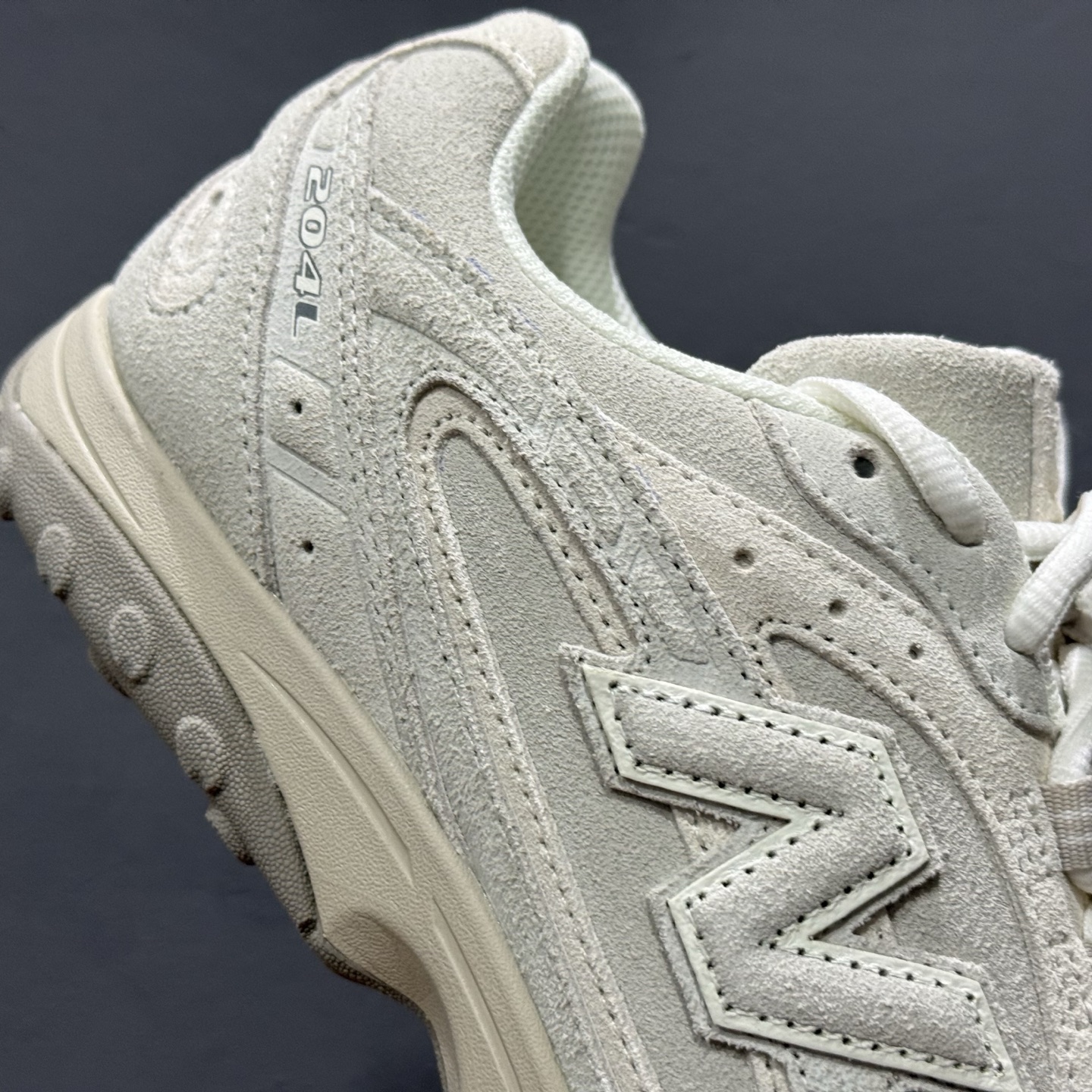 240 New Balance 204L 银白 U204LSWB