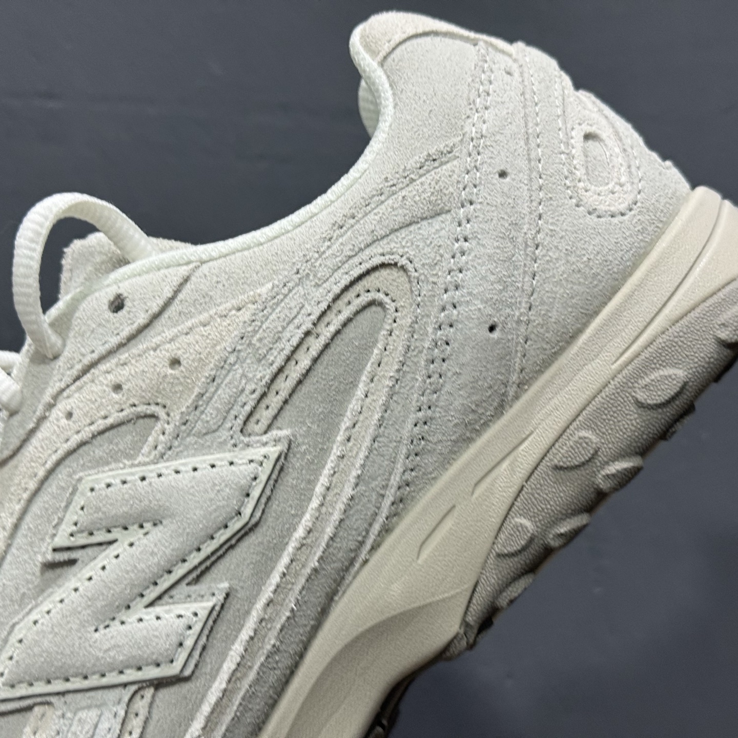 240 New Balance 204L 银白 U204LSWB