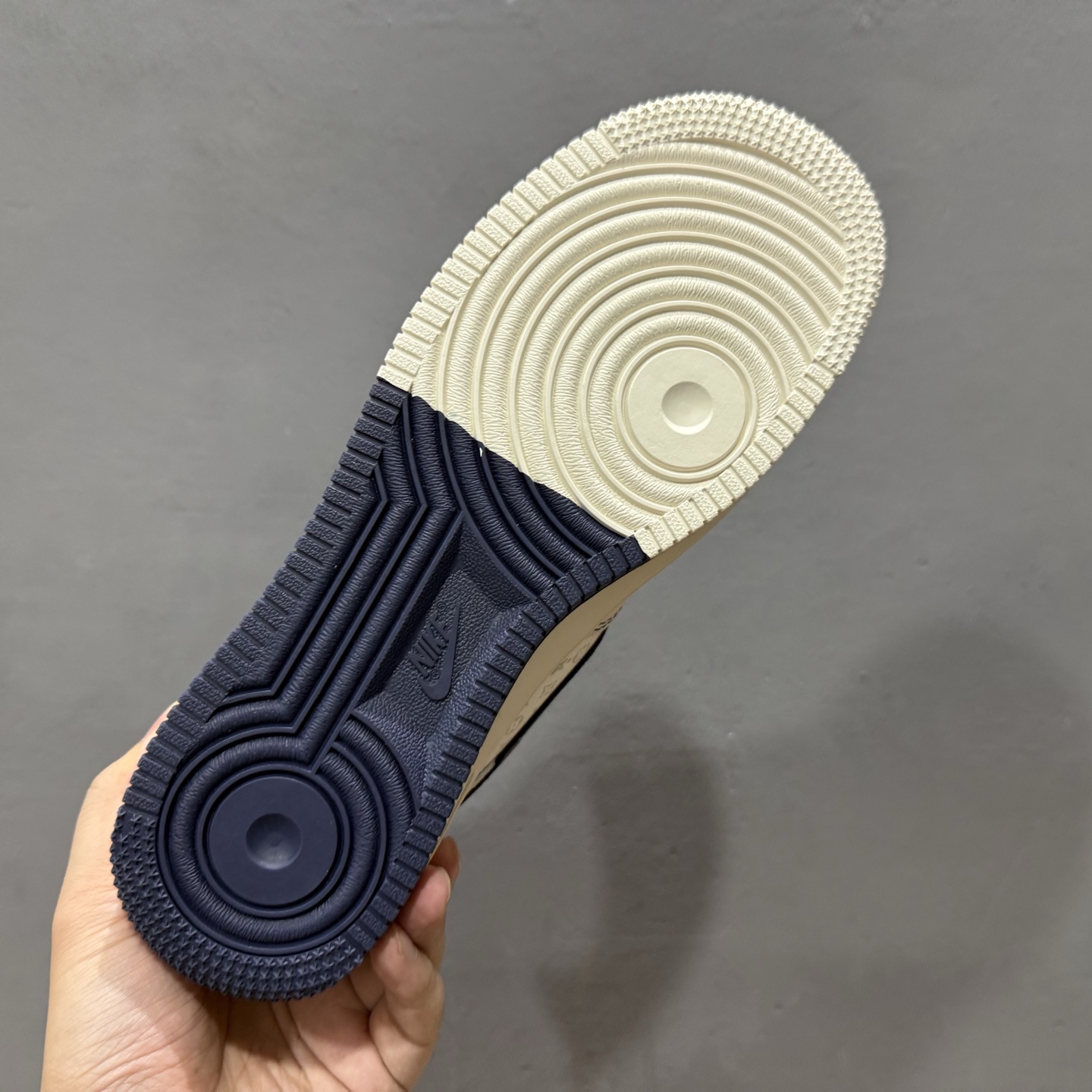 ￥260 Nike Air Force 1'07 Low LV联名 印花米蓝勾 空军一号低帮休闲板鞋 MZ9588-817