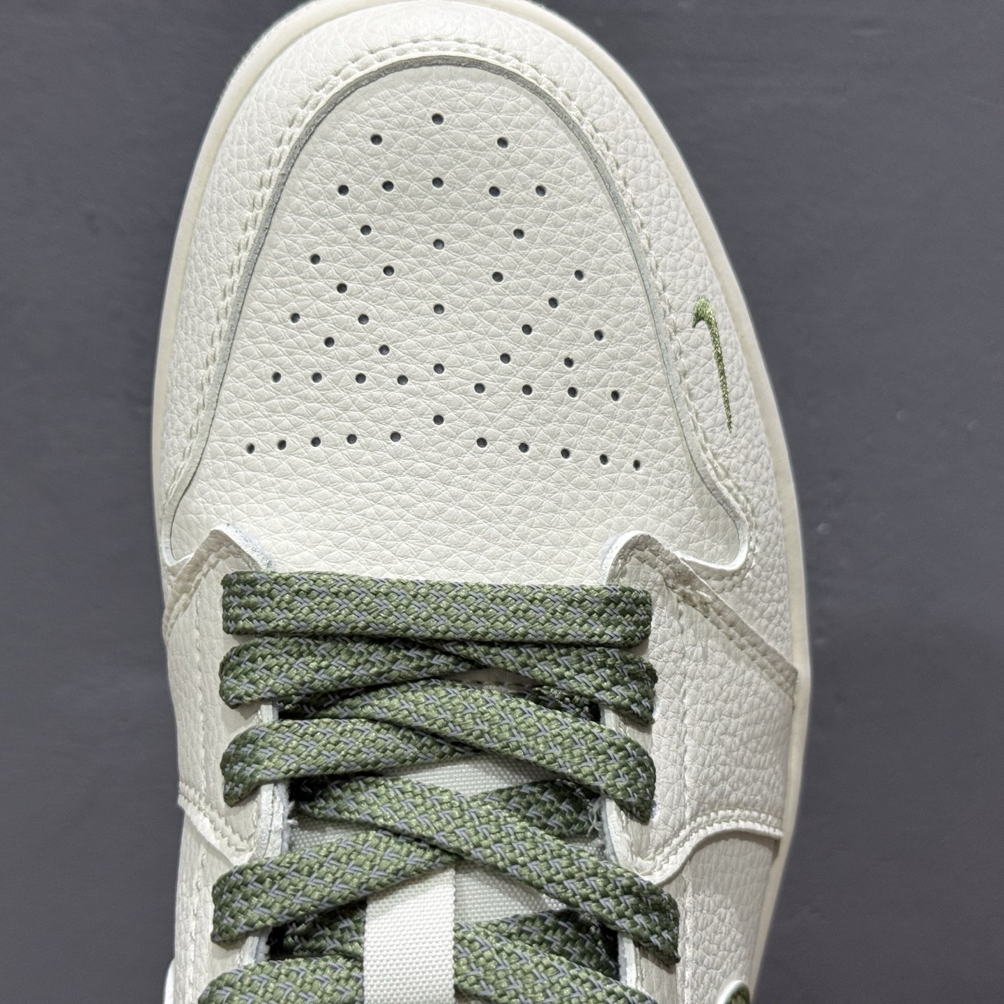 ￥280 Air Jordan 1 Low AJ1 乔1古驰联名 米军绿 高端定制 低帮复古篮球鞋 XX3168-168