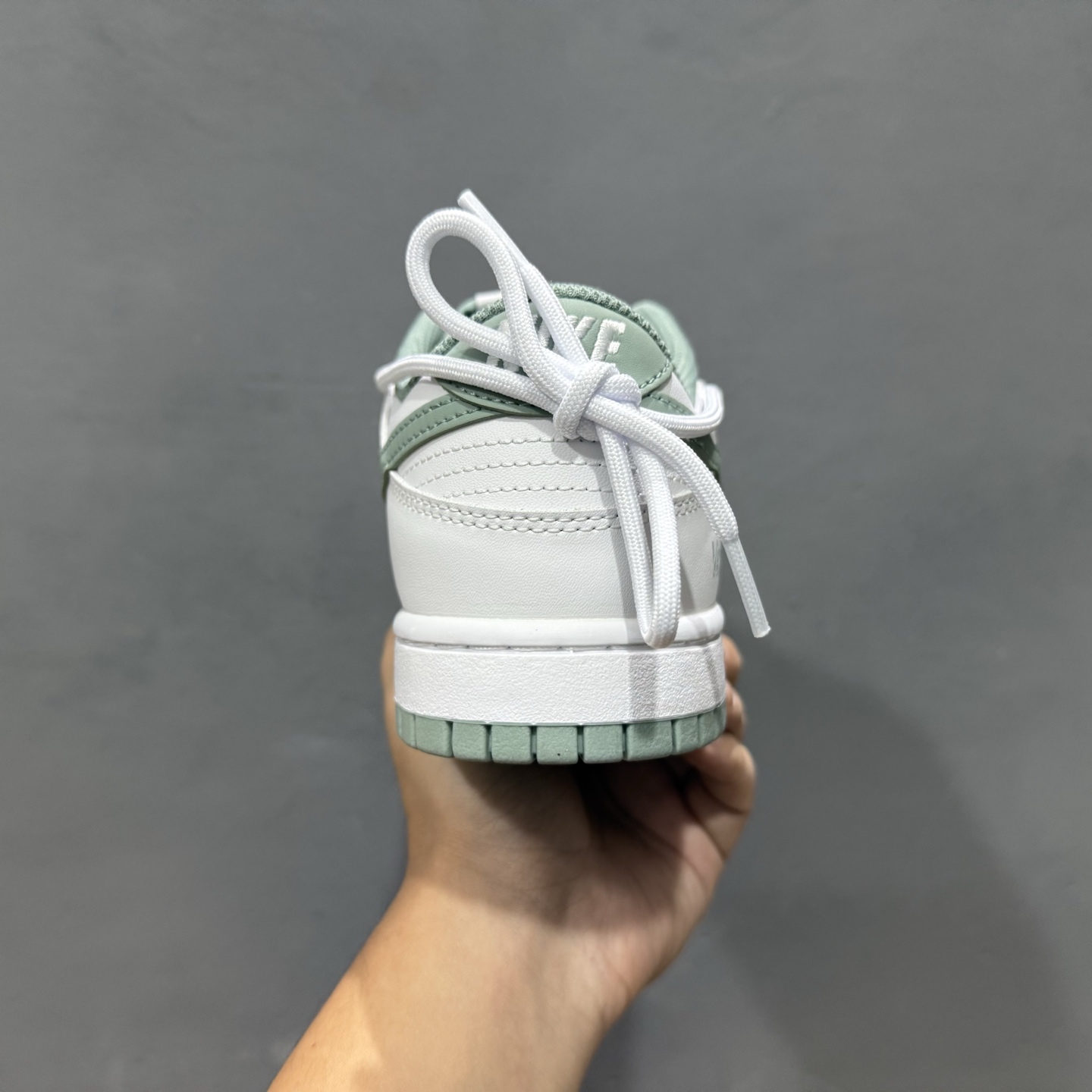 260 Nike Dunk Low 雾绿 当伦敦的雾绿漫入街头以纯净白色为画布 WG0528-102