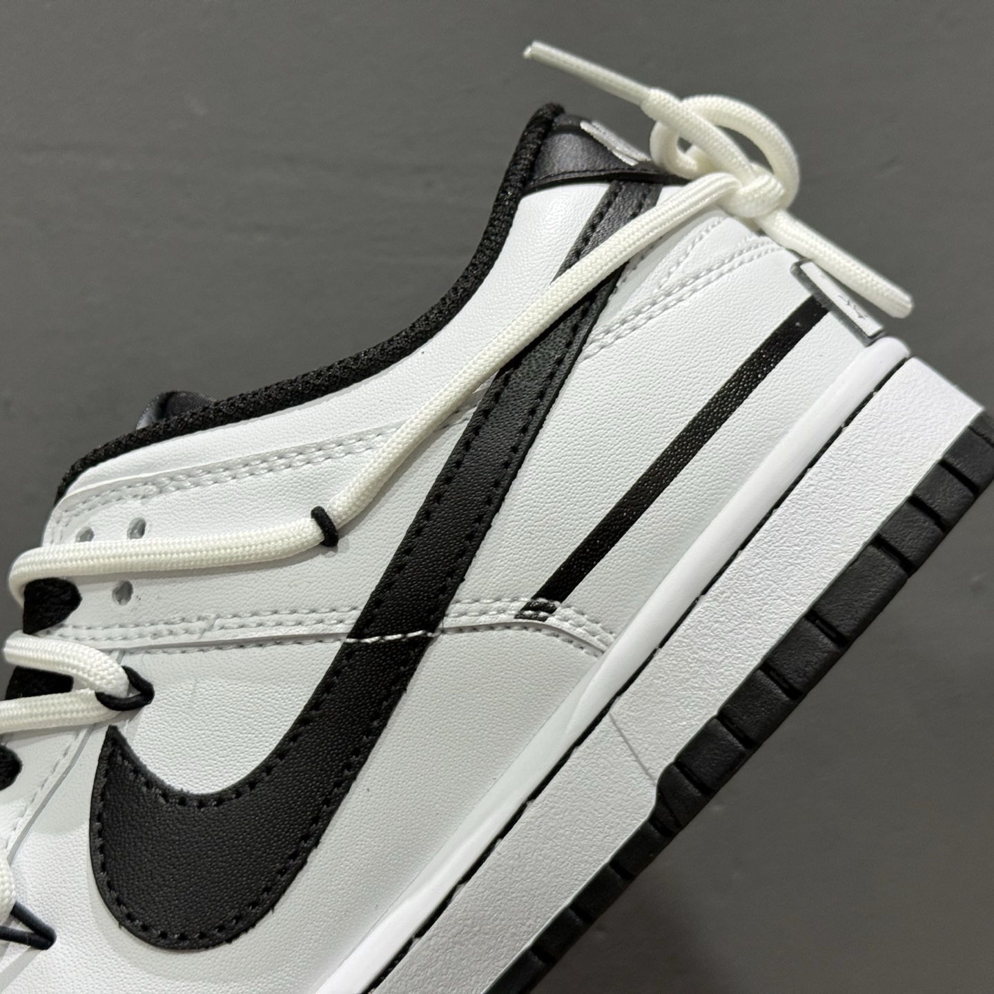 220 Nk Dunk Low 定制解构绑带系列 DD1391-100