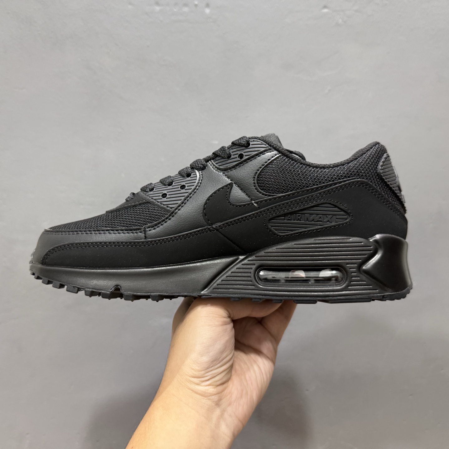 240 NK Air 90 复古气垫跑鞋 CN8490-003 黑色网面