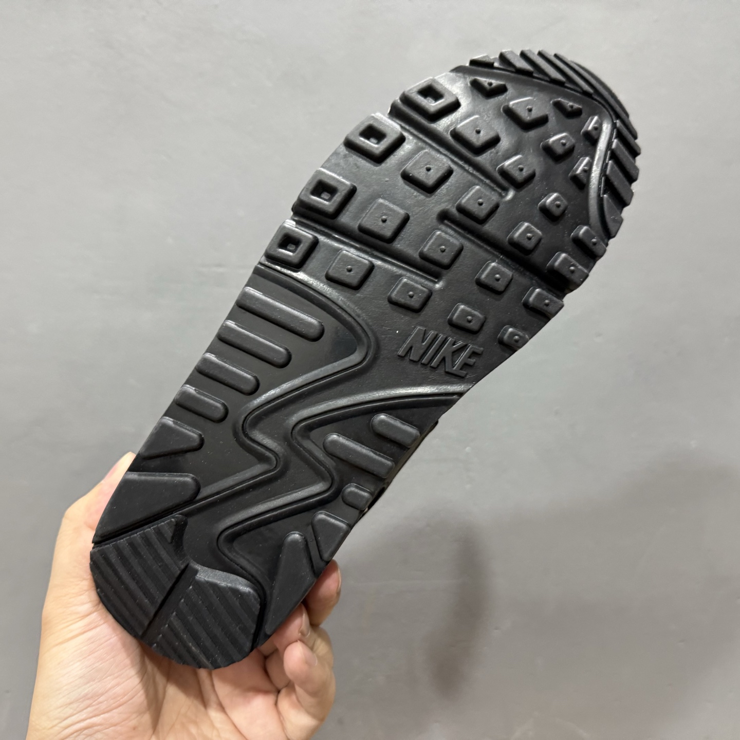 240 NK Air 90 复古气垫跑鞋DH8010-002 黑色网面