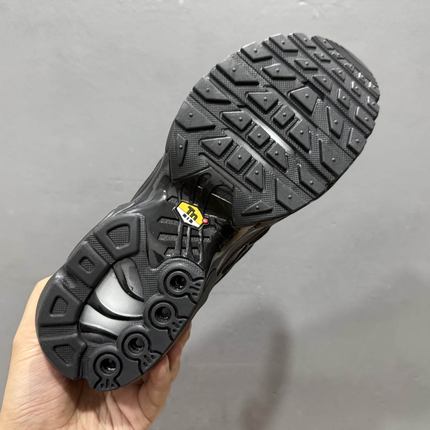 260 NK Air Plus TN 复古气垫跑鞋 604133-139