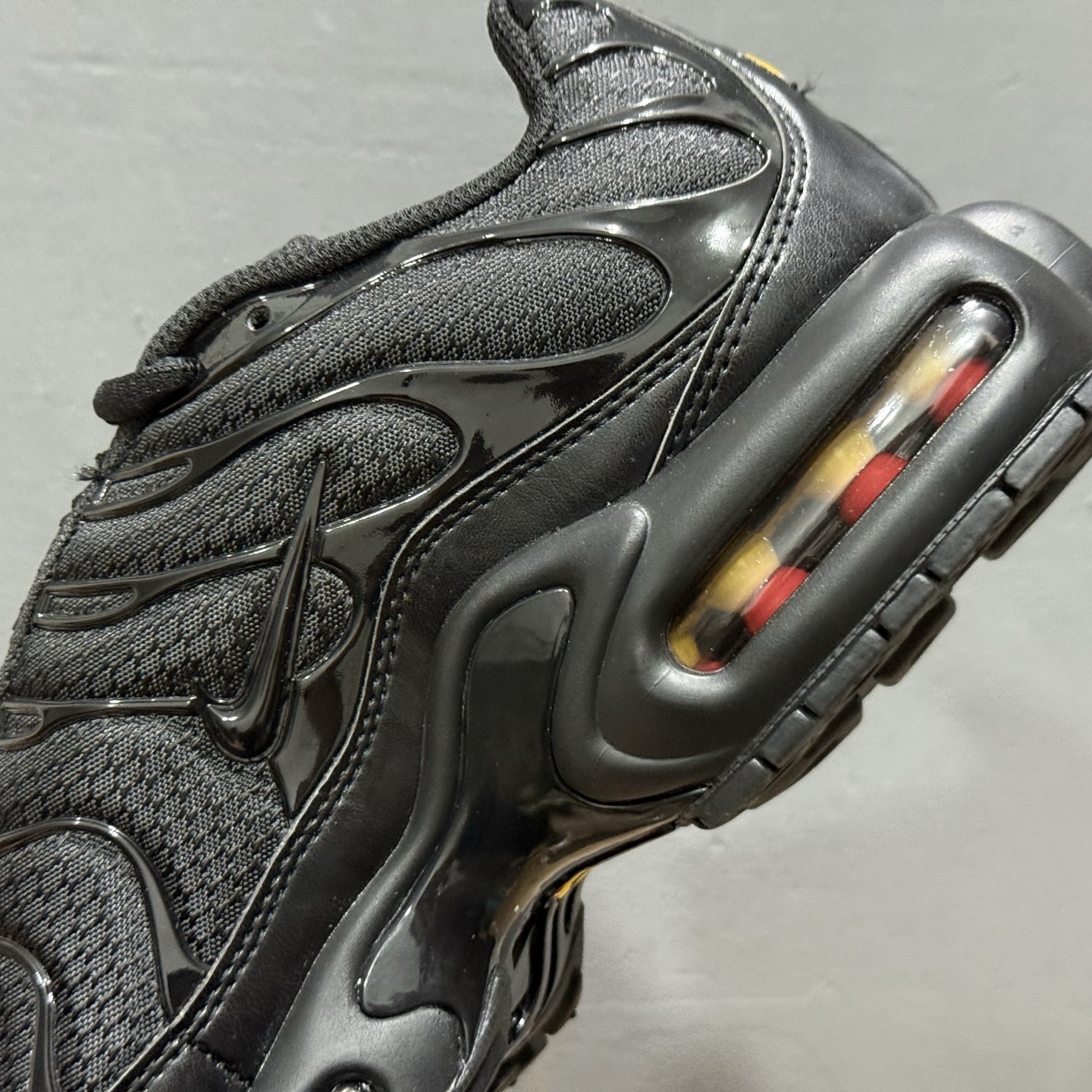 260 NK Air Plus TN 复古气垫跑鞋 604133-139