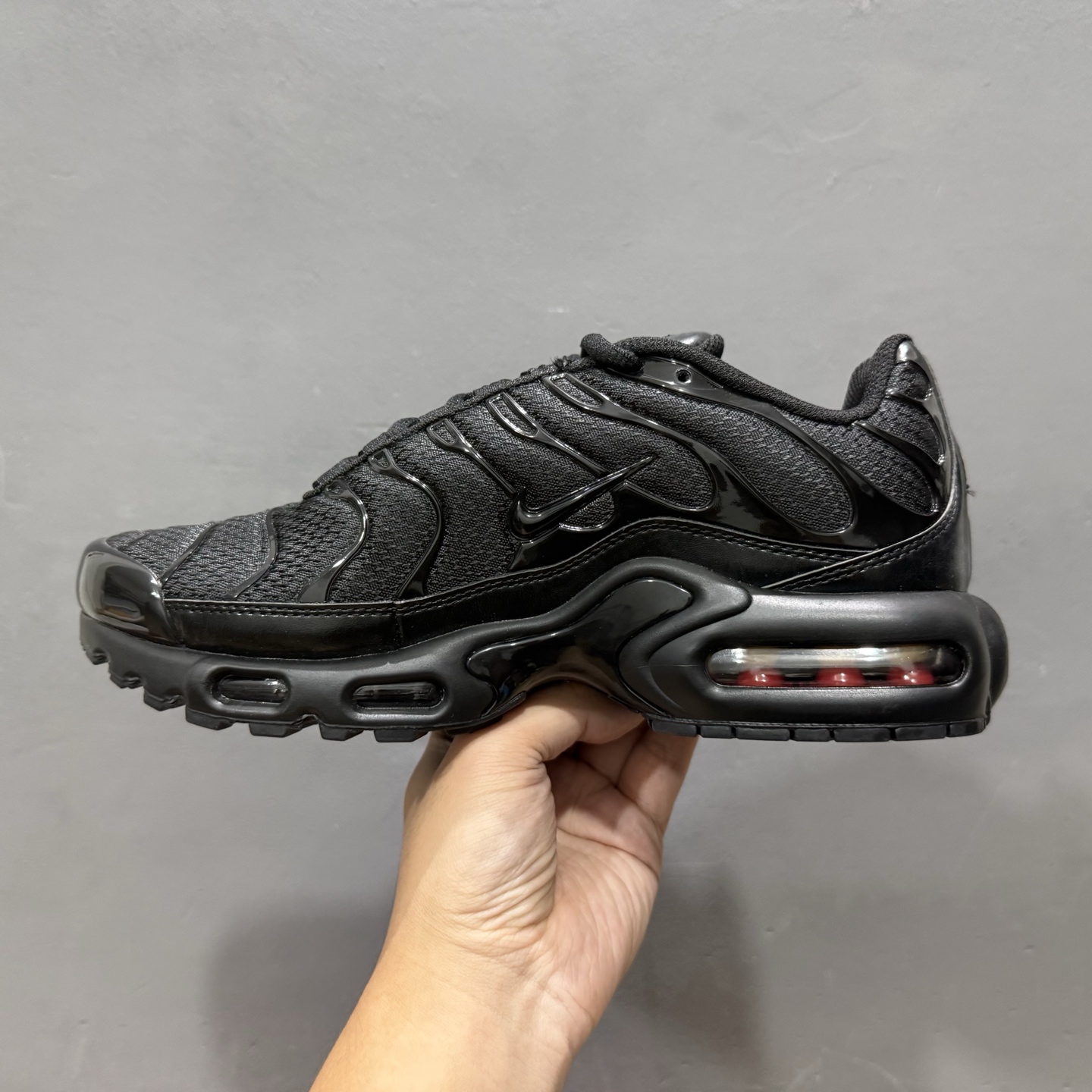 260 NK Air Plus TN 复古气垫跑鞋 604133-139