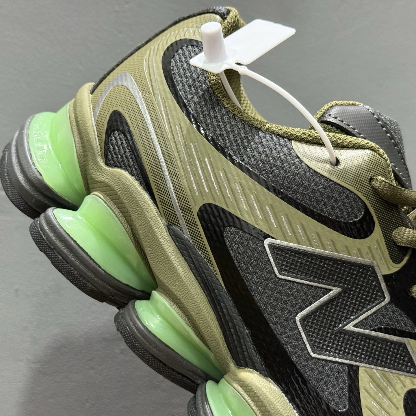 独家实拍纯原 New Balance 2000系列复古老爹风休闲运动慢跑鞋 U20006E1