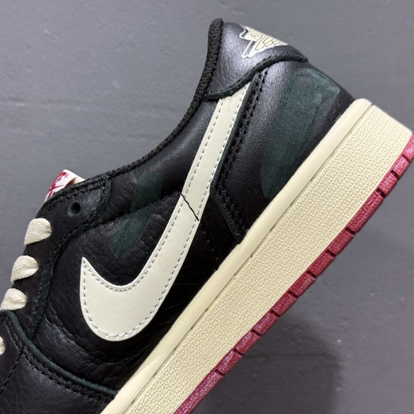 综合版 Nigel Sylvester x Jordan Air Jordan 1 Low Nitro”Better With Time”白黑红 IB8958-001-莆田鞋,莆田鞋货源,高仿鞋,高仿鞋货源,安福档口,莆田高仿鞋,莆田鞋批发,高仿鞋批发,莆田高仿运动鞋,高仿运动鞋,莆田运动鞋 综合版 Nigel Sylvester x Jordan Air Jordan 1 Low Nitro”Better With Time”白黑红 IB8958-001