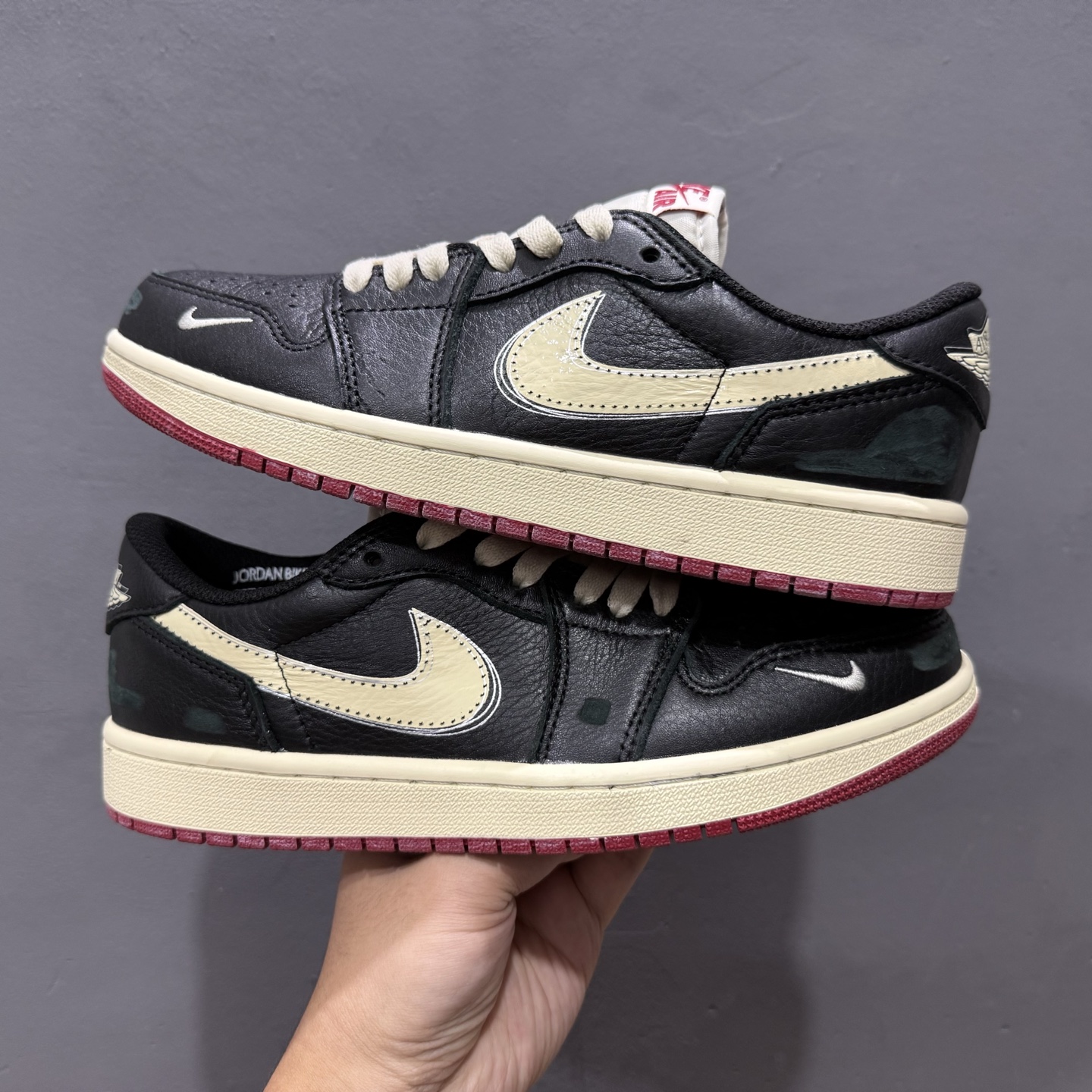 综合版 Nigel Sylvester x Jordan Air Jordan 1 Low Nitro”Better With Time”白黑红 IB8958-001-莆田鞋,莆田鞋货源,高仿鞋,高仿鞋货源,安福档口,莆田高仿鞋,莆田鞋批发,高仿鞋批发,莆田高仿运动鞋,高仿运动鞋,莆田运动鞋 综合版 Nigel Sylvester x Jordan Air Jordan 1 Low Nitro”Better With Time”白黑红 IB8958-001
