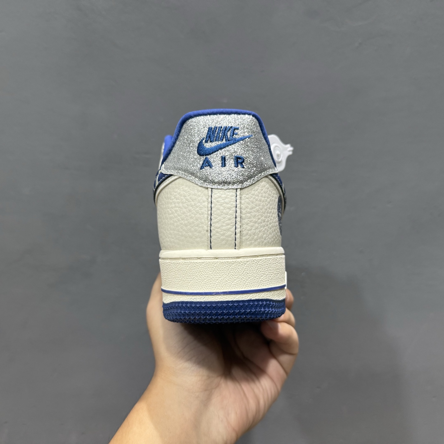 Nike Air Force 1'07 Low 斯图西联名 双勾满天星 空军一号低帮休闲板鞋 DD1982-306-莆田鞋,莆田鞋货源,高仿鞋,高仿鞋货源,安福档口,莆田高仿鞋,莆田鞋批发,高仿鞋批发,莆田高仿运动鞋,高仿运动鞋,莆田运动鞋 Nike Air Force 1'07 Low 斯图西联名 双勾满天星 空军一号低帮休闲板鞋 DD1982-306